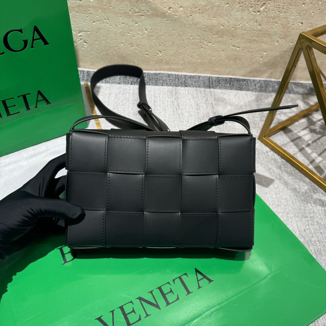 Bottega Veneta 보테가 베네타 크로스백 가방
