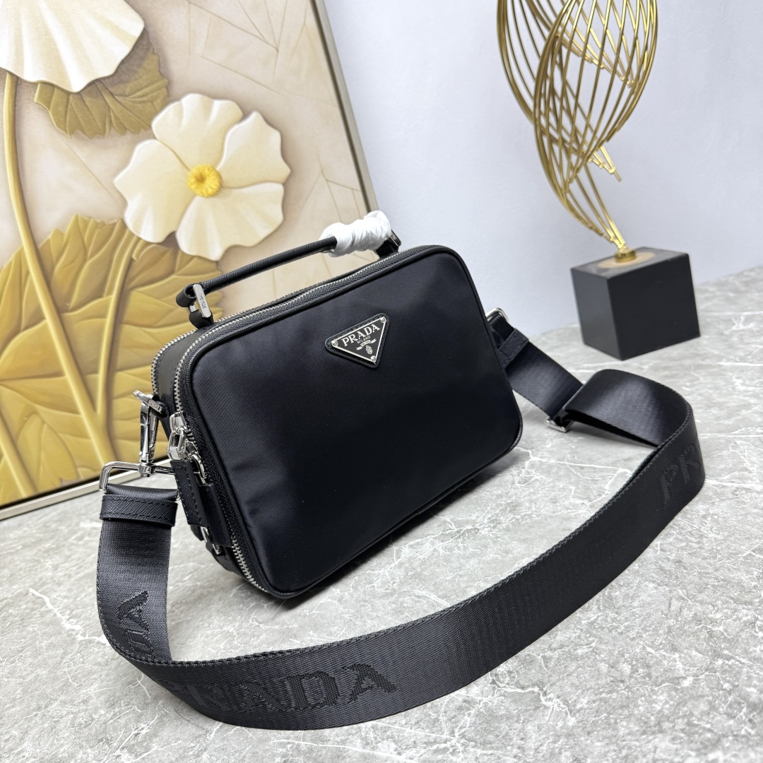 PRADA 프라다 박스백 크로스백 가방 2VH069