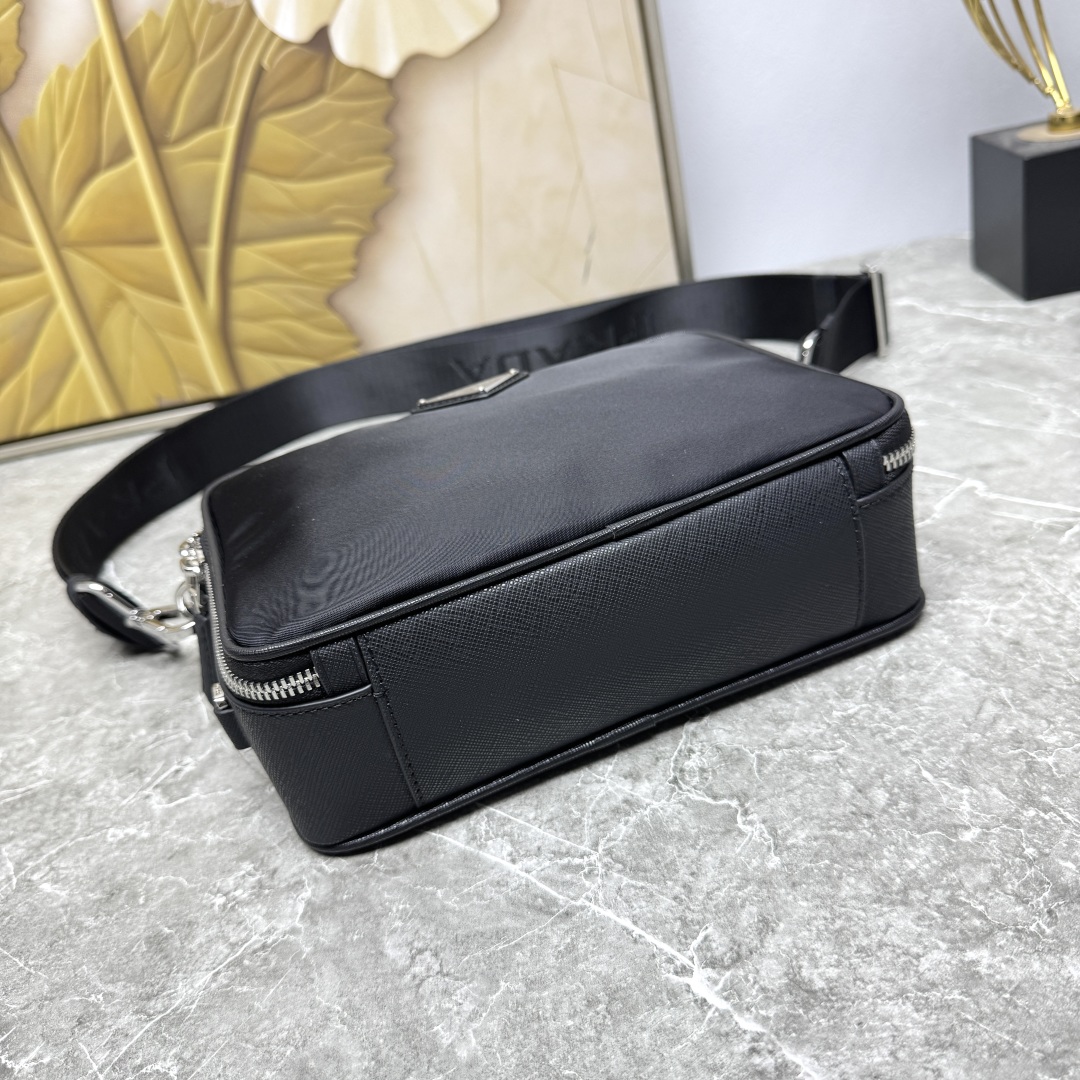 PRADA 프라다 박스백 크로스백 가방 2VH069