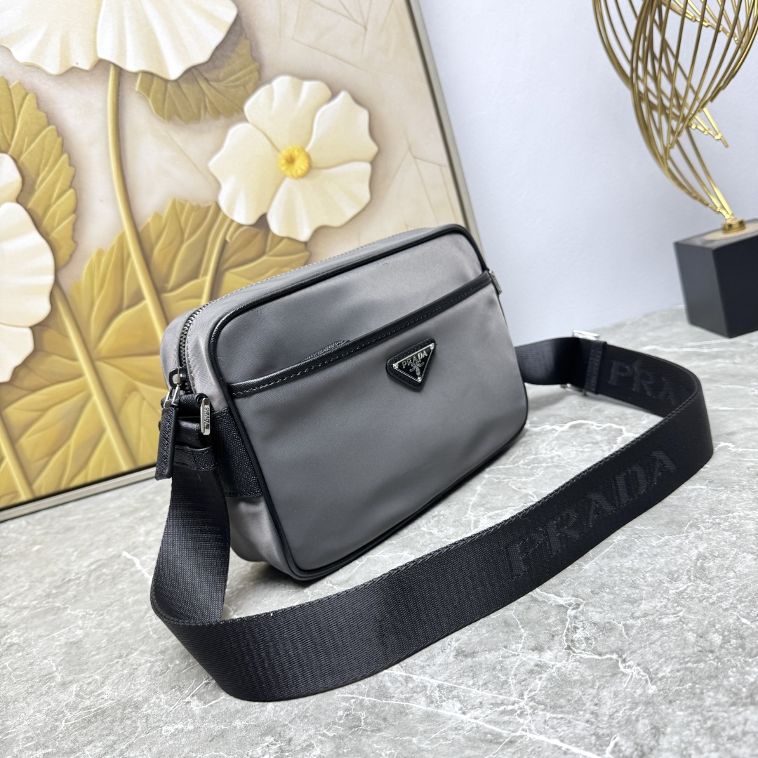 PRADA 프라다 크로스백 가방  2VH048