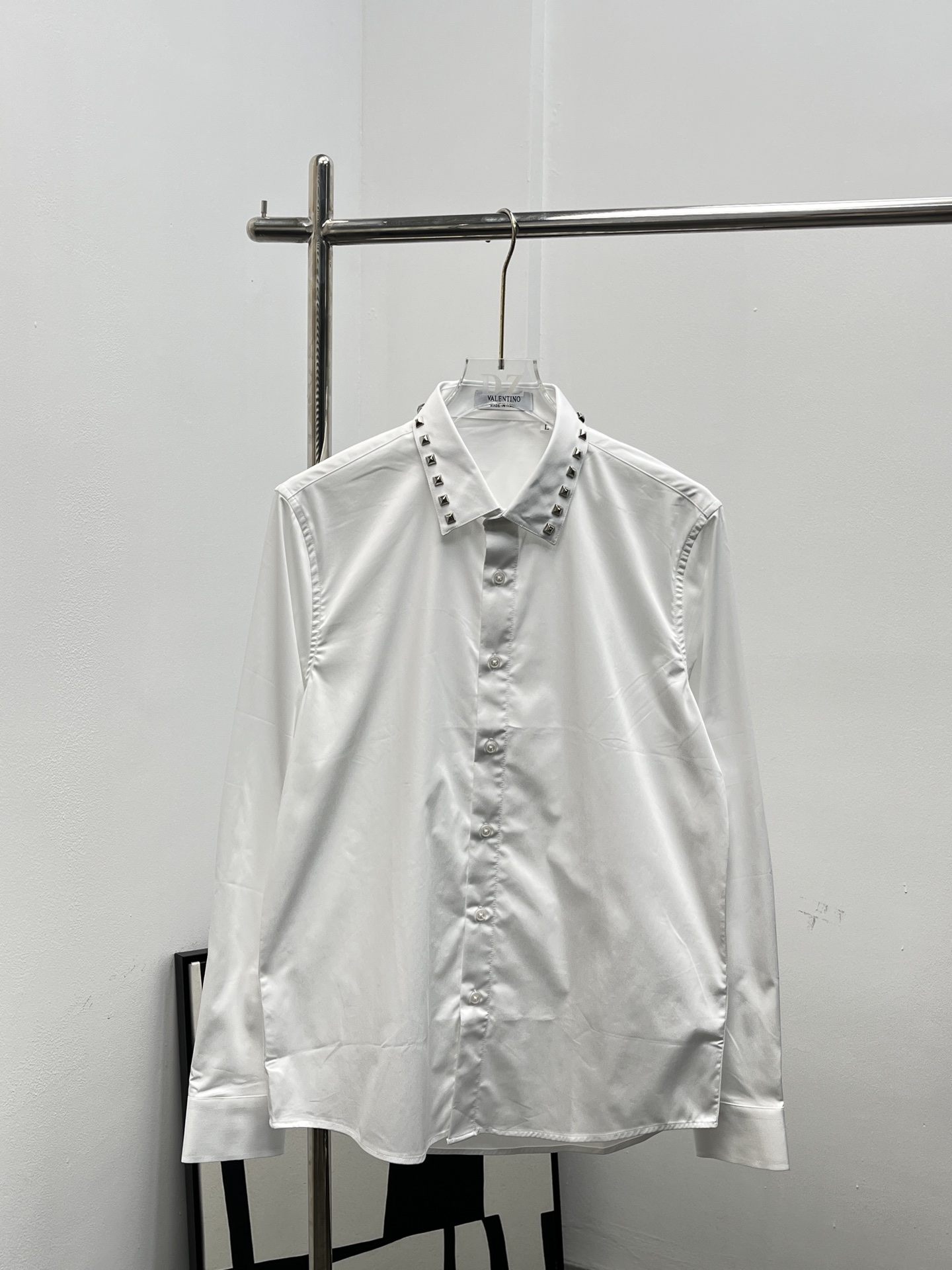 Valentino 발렌티노 스터드 장식 셔츠 의류