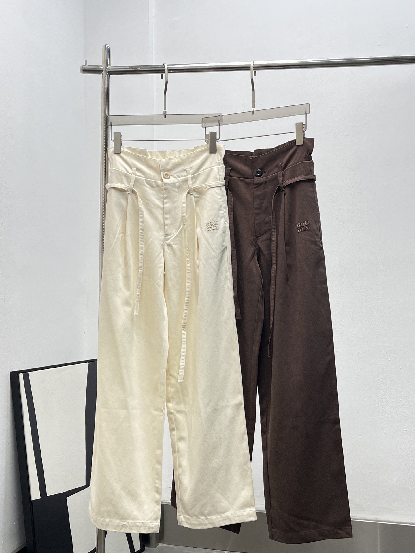 MiuMiu 미우미우 스트링 포인트 팬츠 바지 의류