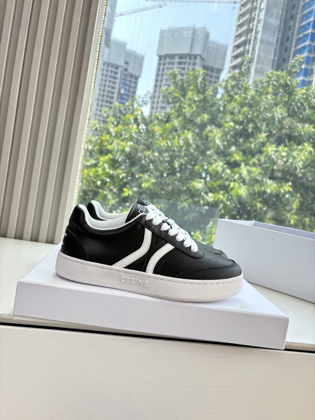 CELINE 셀린느 RUNNER CR-03 스니커즈 신발