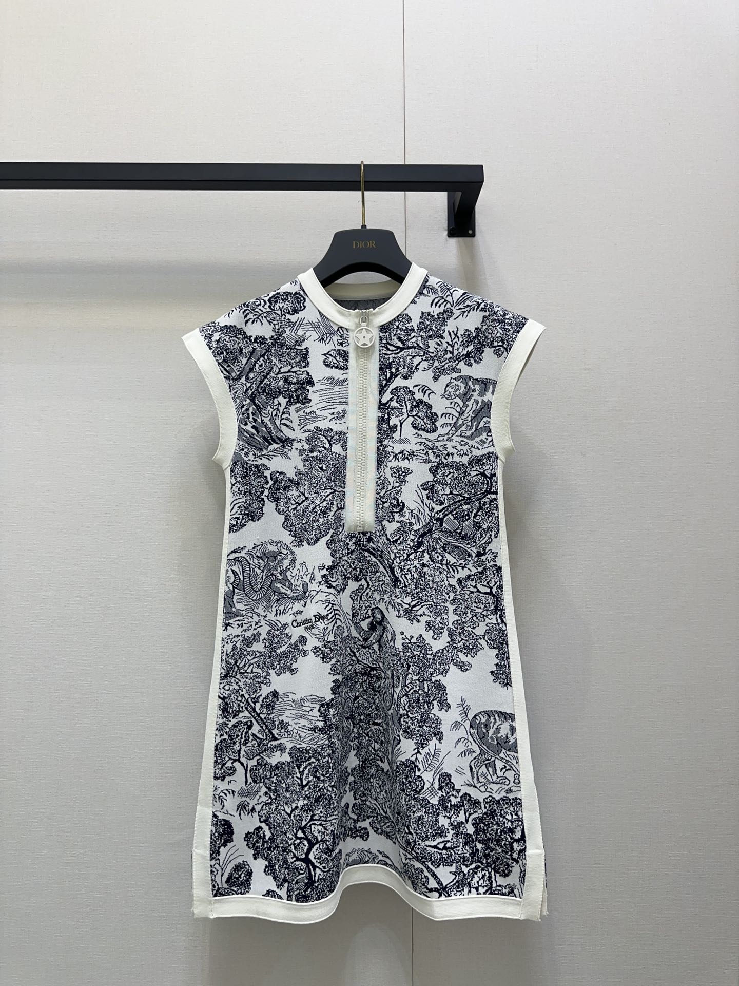 Dior CD 디올 루이 패턴 민소매 원피스 의류