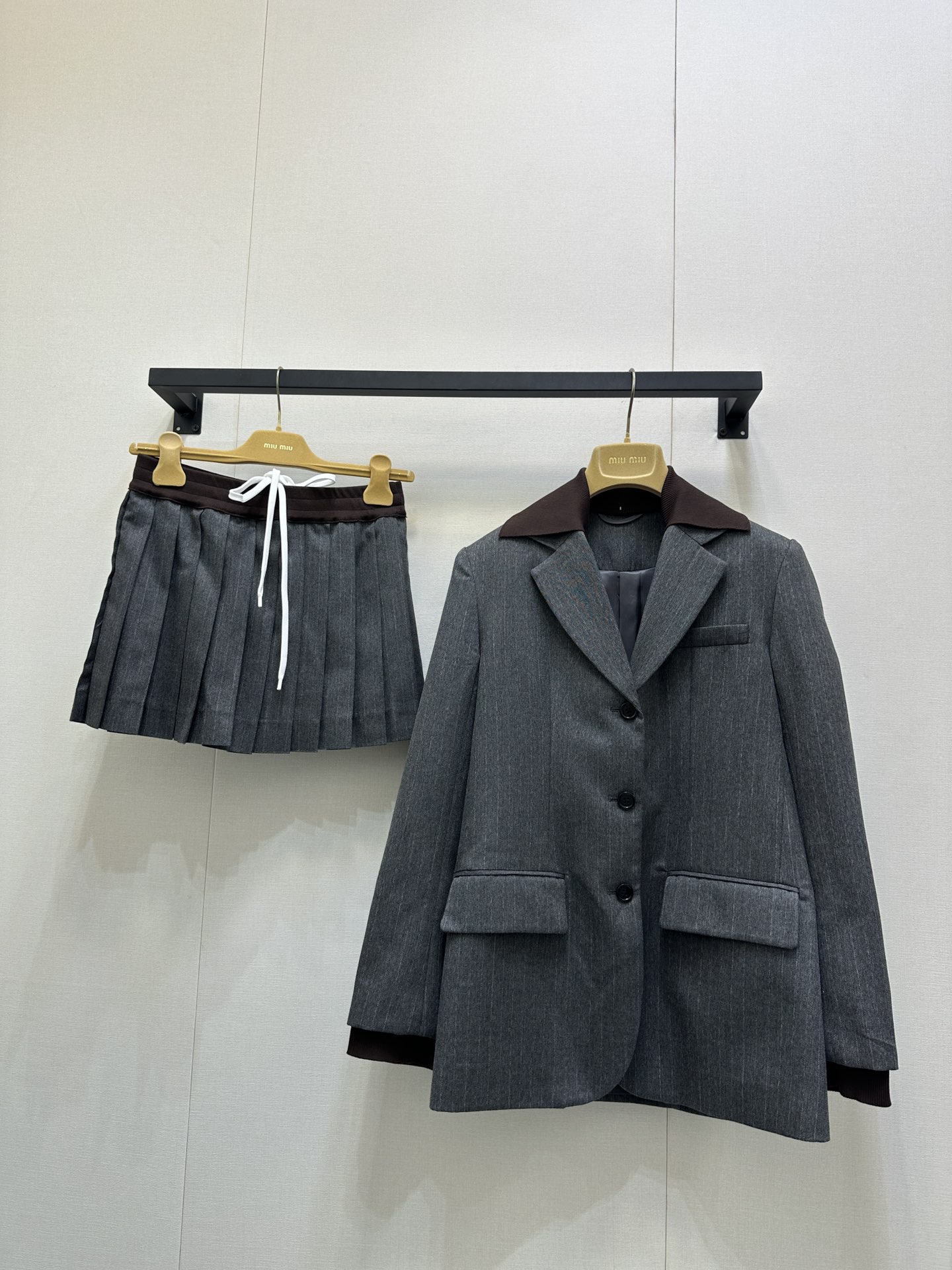 miumiu 미우미우 페이크 레이어드 울 블레이저 재킷 의류