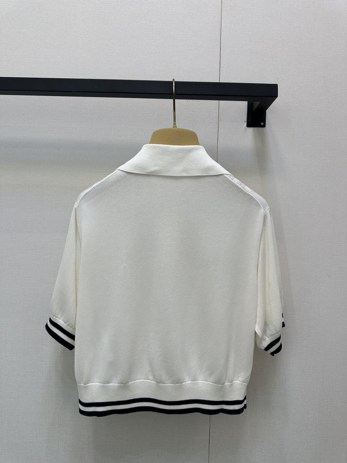 MiuMiu 미우미우 로고 크롭 카라 니트 의류