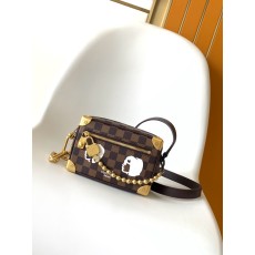 LV 루이비통 Mini SOFT TRUNK 체인백 가방