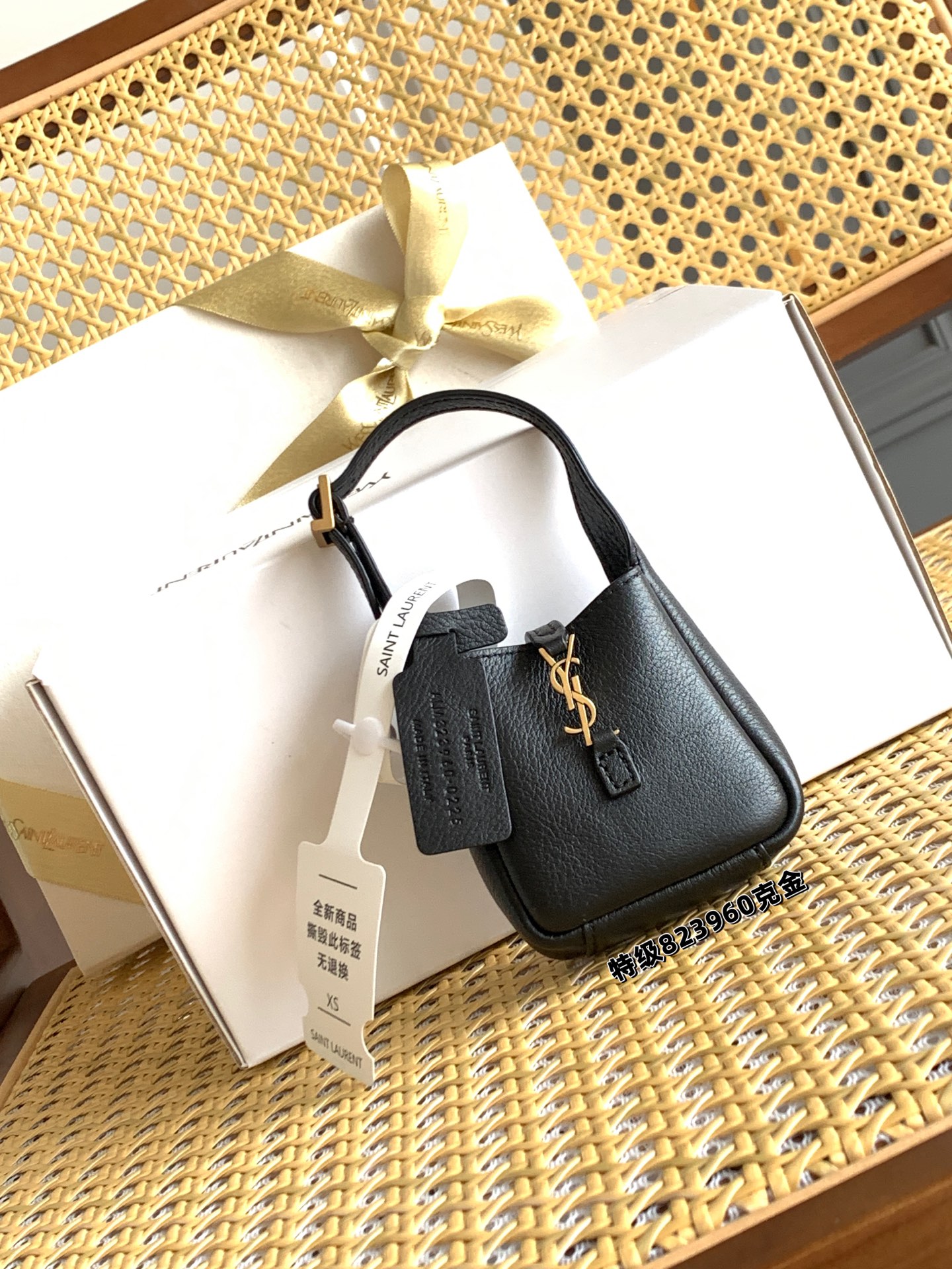 YSL 생로랑 LE 5 À 7 마이크로 소프트 가죽 핸드백 가방