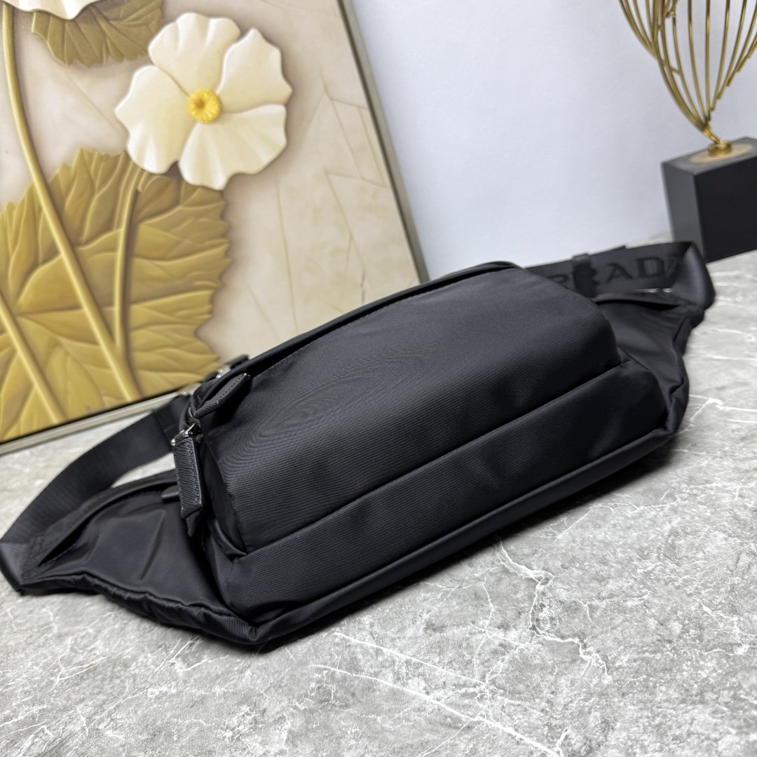 PRADA 프라다 웨이스트백 2VL003 (가슴백/힙색) 가방