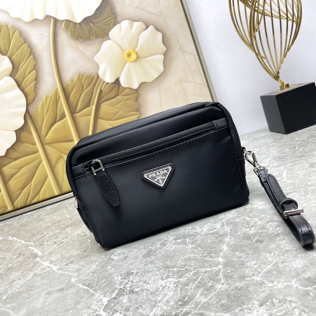 PRADA 프라다 클러치 백 가방 (1NE393 블랙)