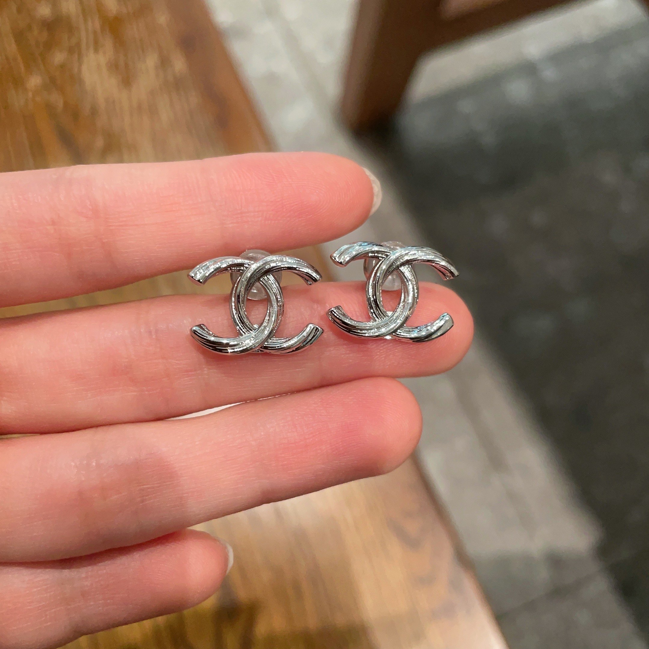 Chanel 샤넬 레터 이어링 귀걸이