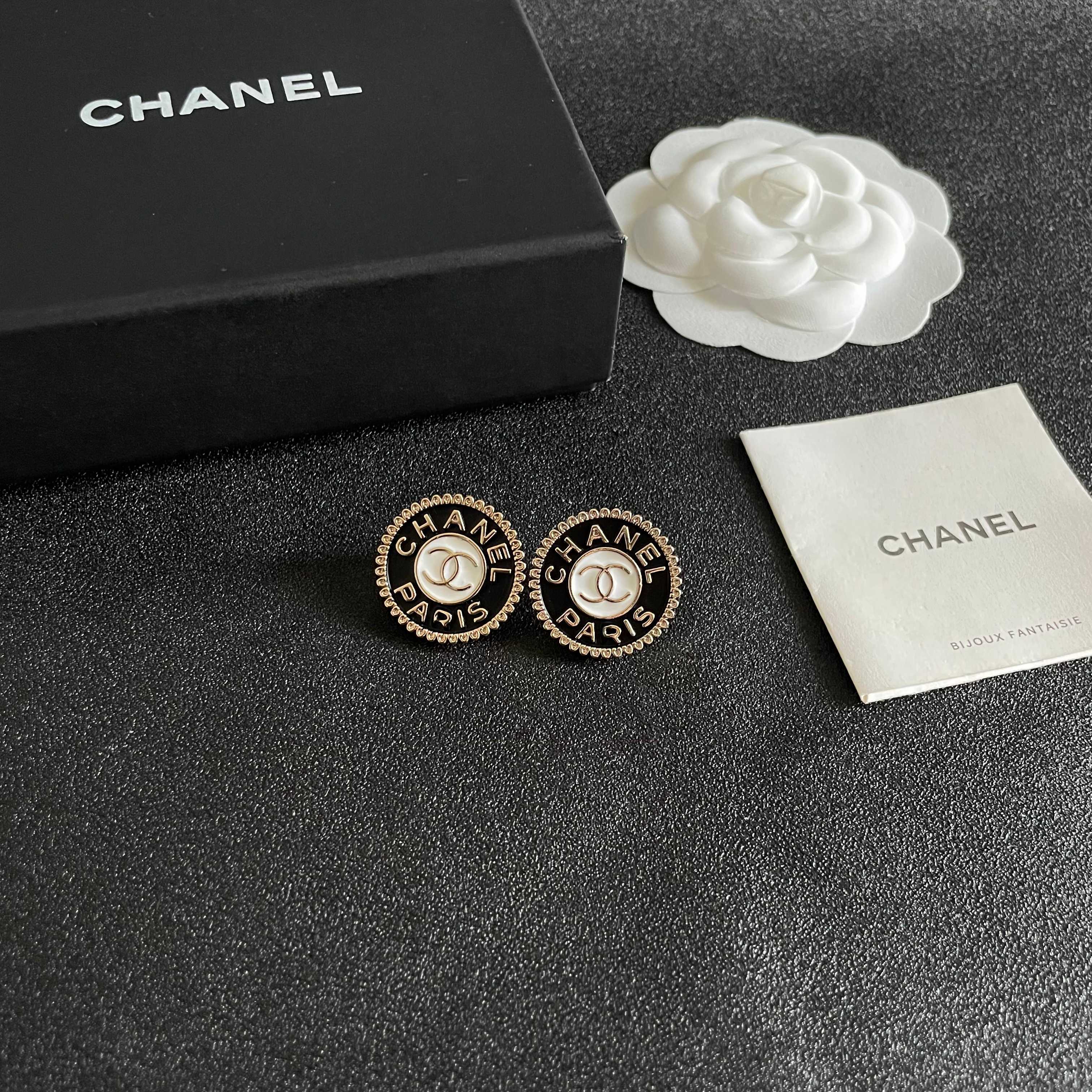Chanel 샤넬 레터 이어링 귀걸이