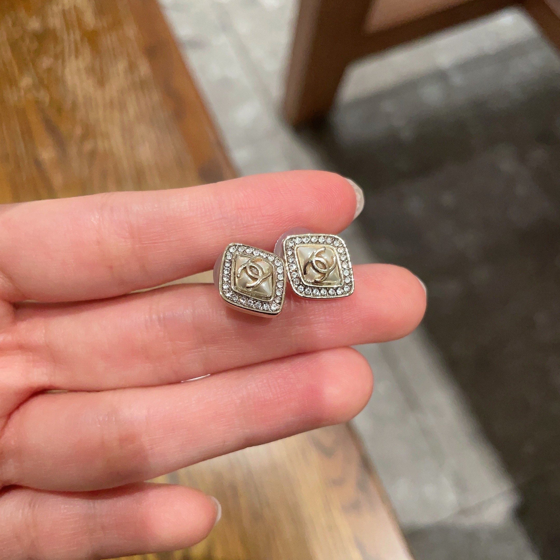 Chanel 샤넬 레터 이어링 귀걸이