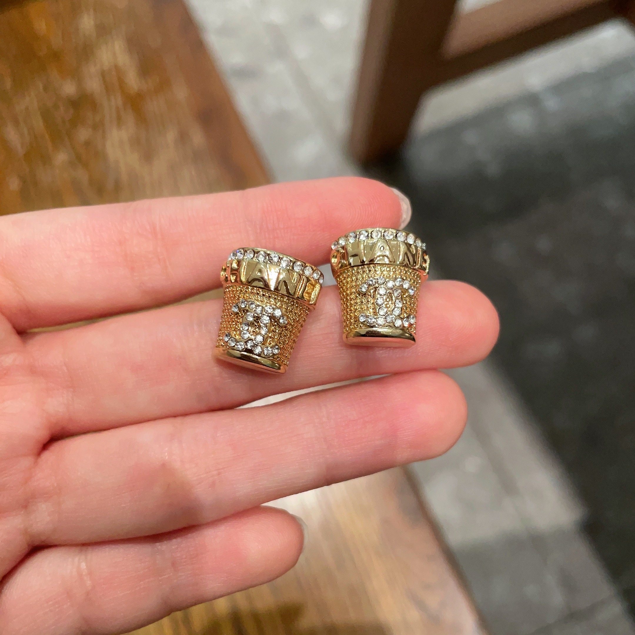 Chanel 샤넬 레터 이어링 귀걸이