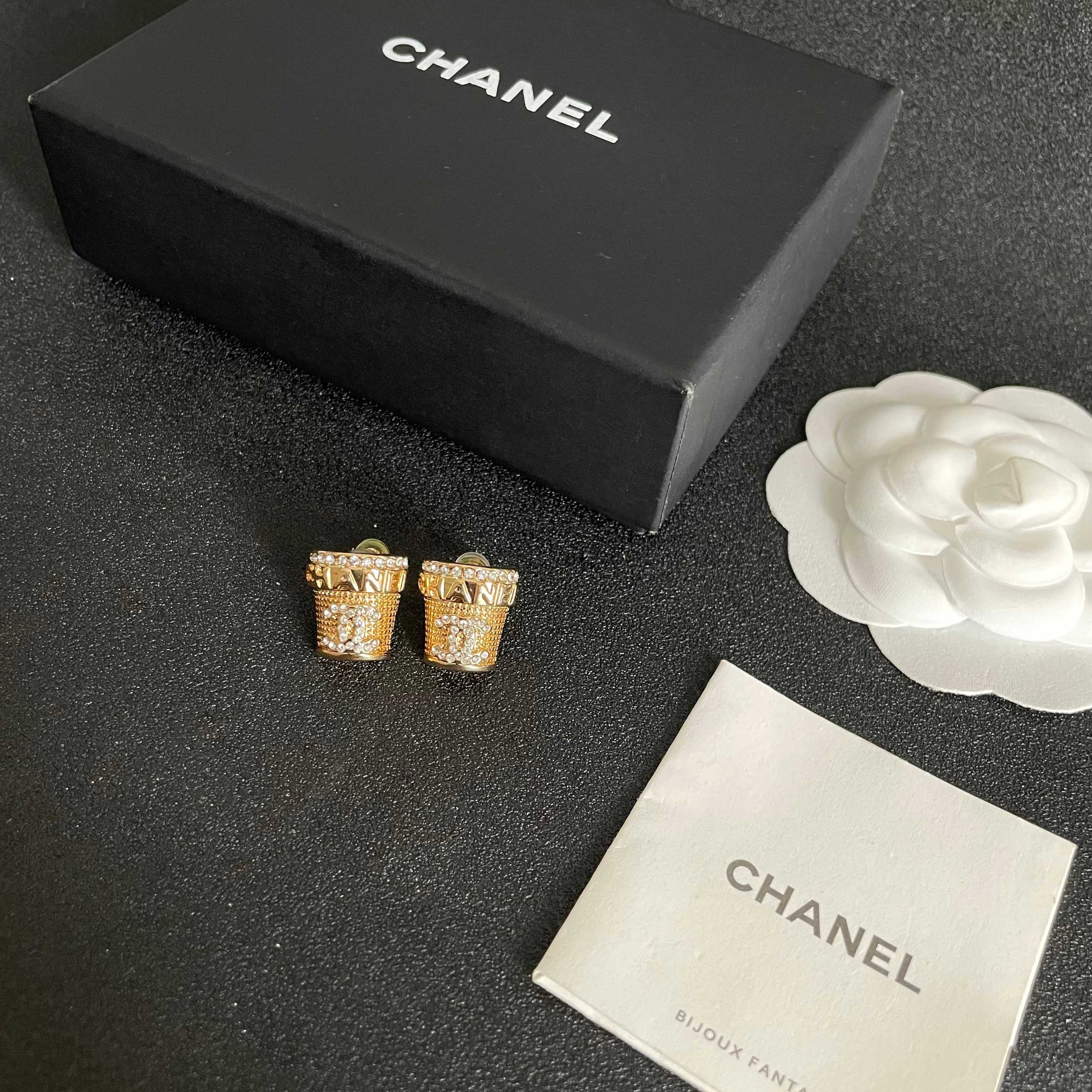 Chanel 샤넬 레터 이어링 귀걸이
