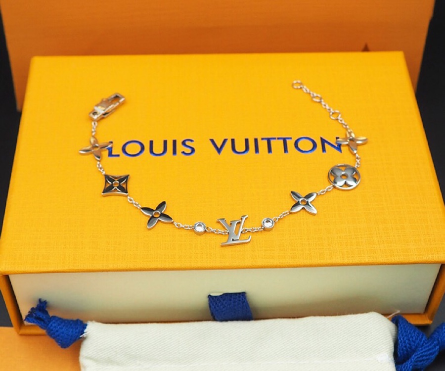 Louis Vuitton LV 루이비통 알파벳 모노그램 팔찌