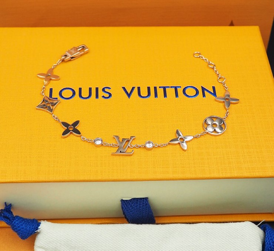 Louis Vuitton LV 루이비통 알파벳 모노그램 팔찌