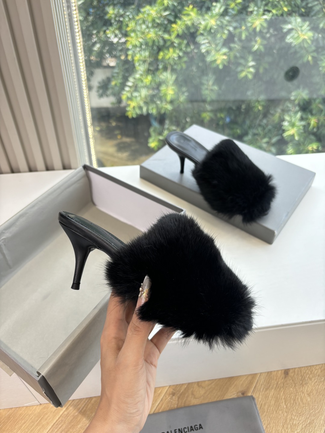 Balenciaga 발렌시아가 퍼 슬리퍼 신발