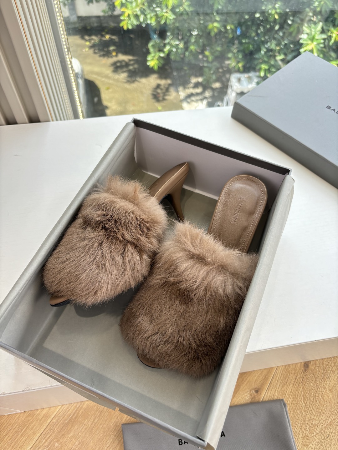 Balenciaga 발렌시아가 퍼 슬리퍼 신발