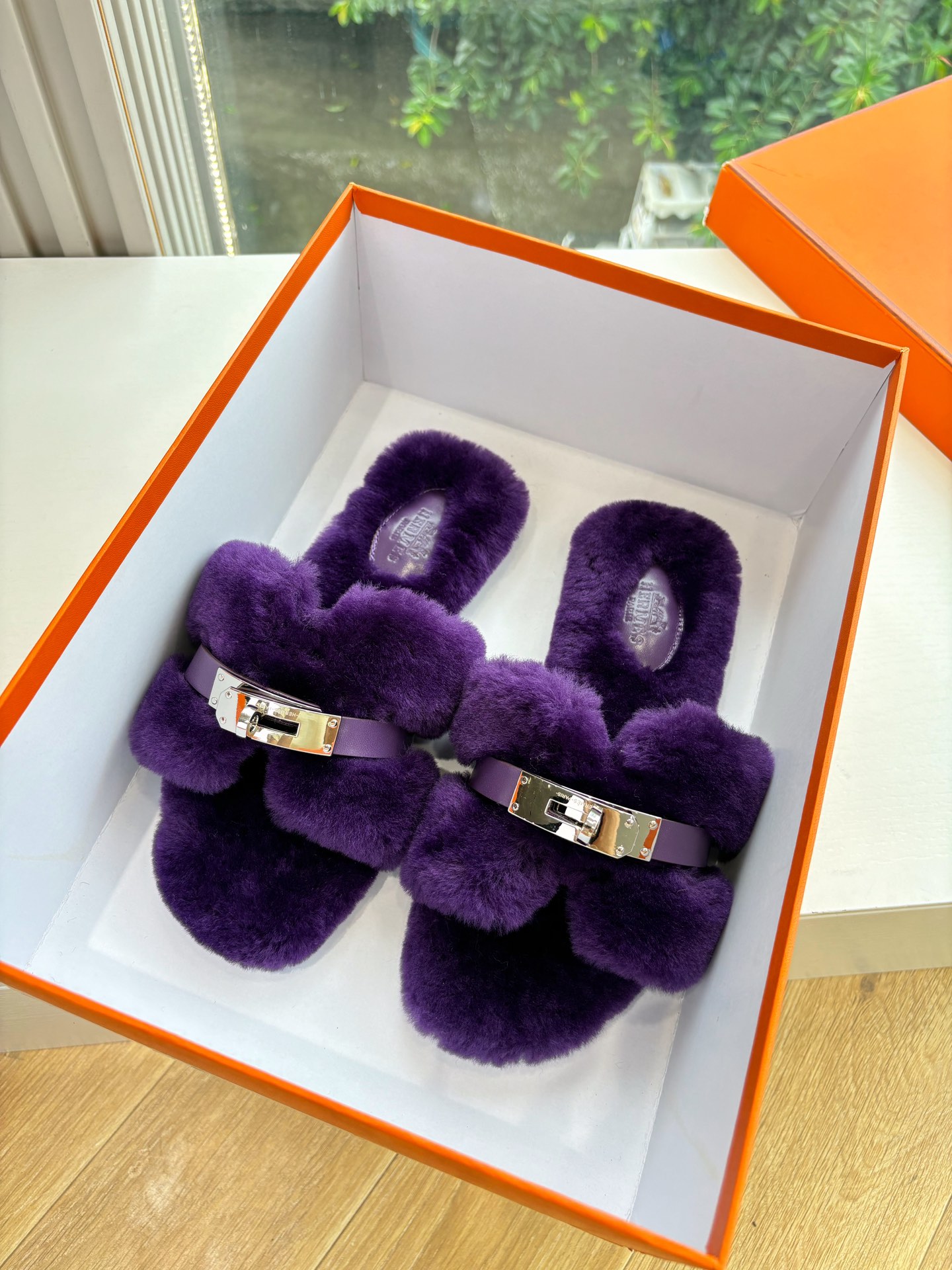 에르메스(Hermes) 양털 퍼 슬리퍼 신발