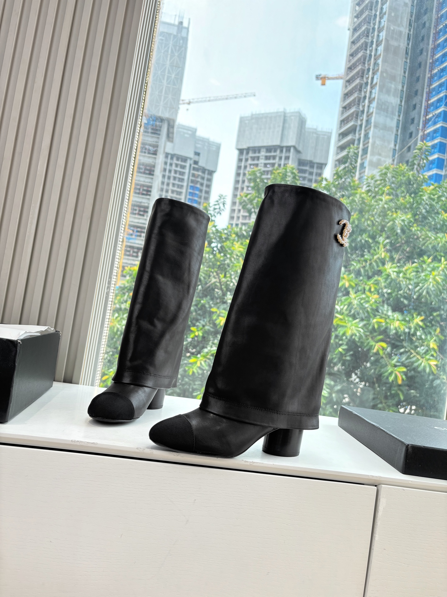 CHANEL 샤넬 로고 라이더 부츠 신발