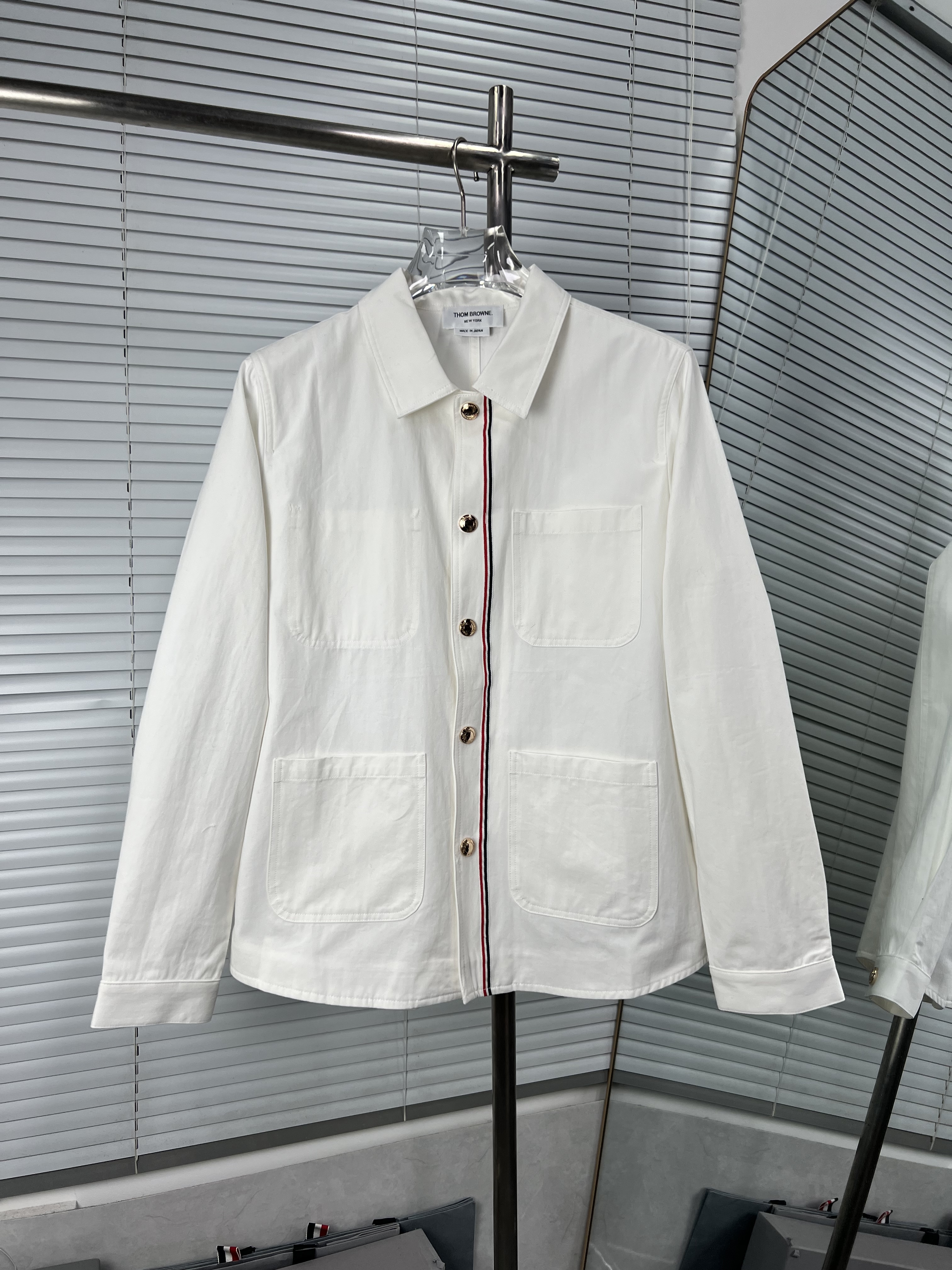 Thom Browne 톰브라운 버튼 스트라이프 셔츠 자켓 의류