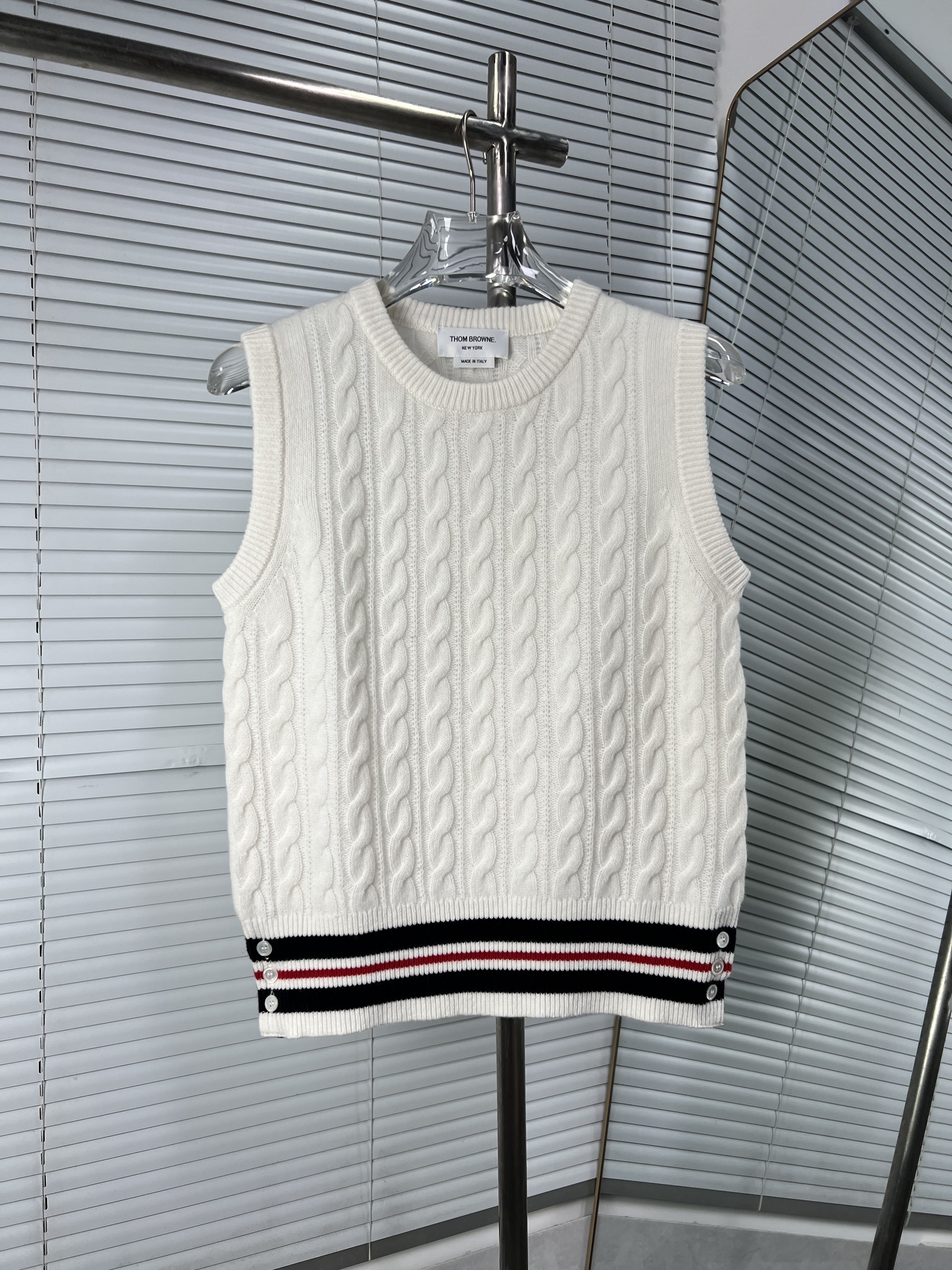 Thom Browne 톰브라운 스트라이프 꽈배기 울 베스트 조끼 의류