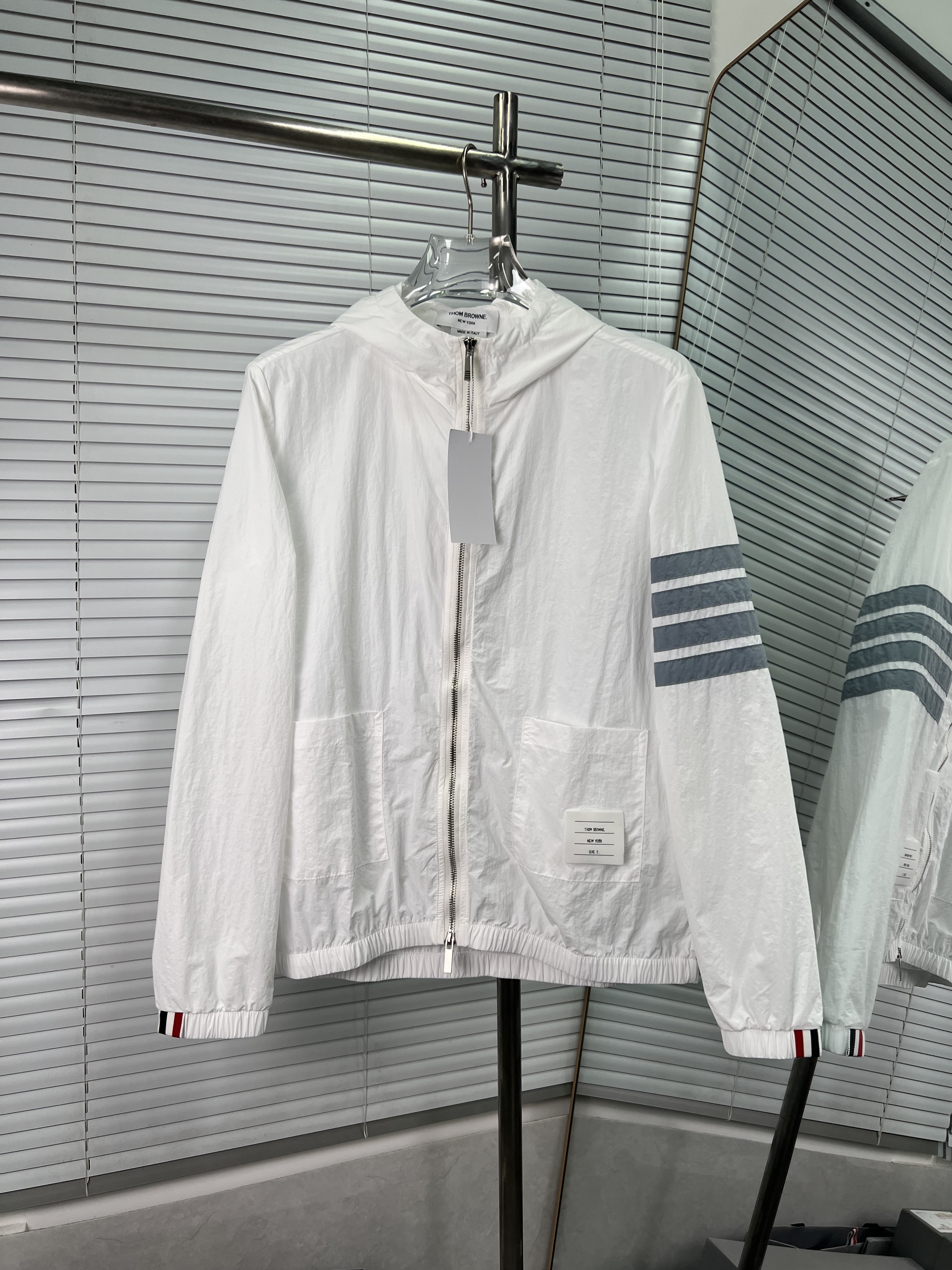 Thom Browne TB 톰브라운 바람막이 아우터 재킷 의류