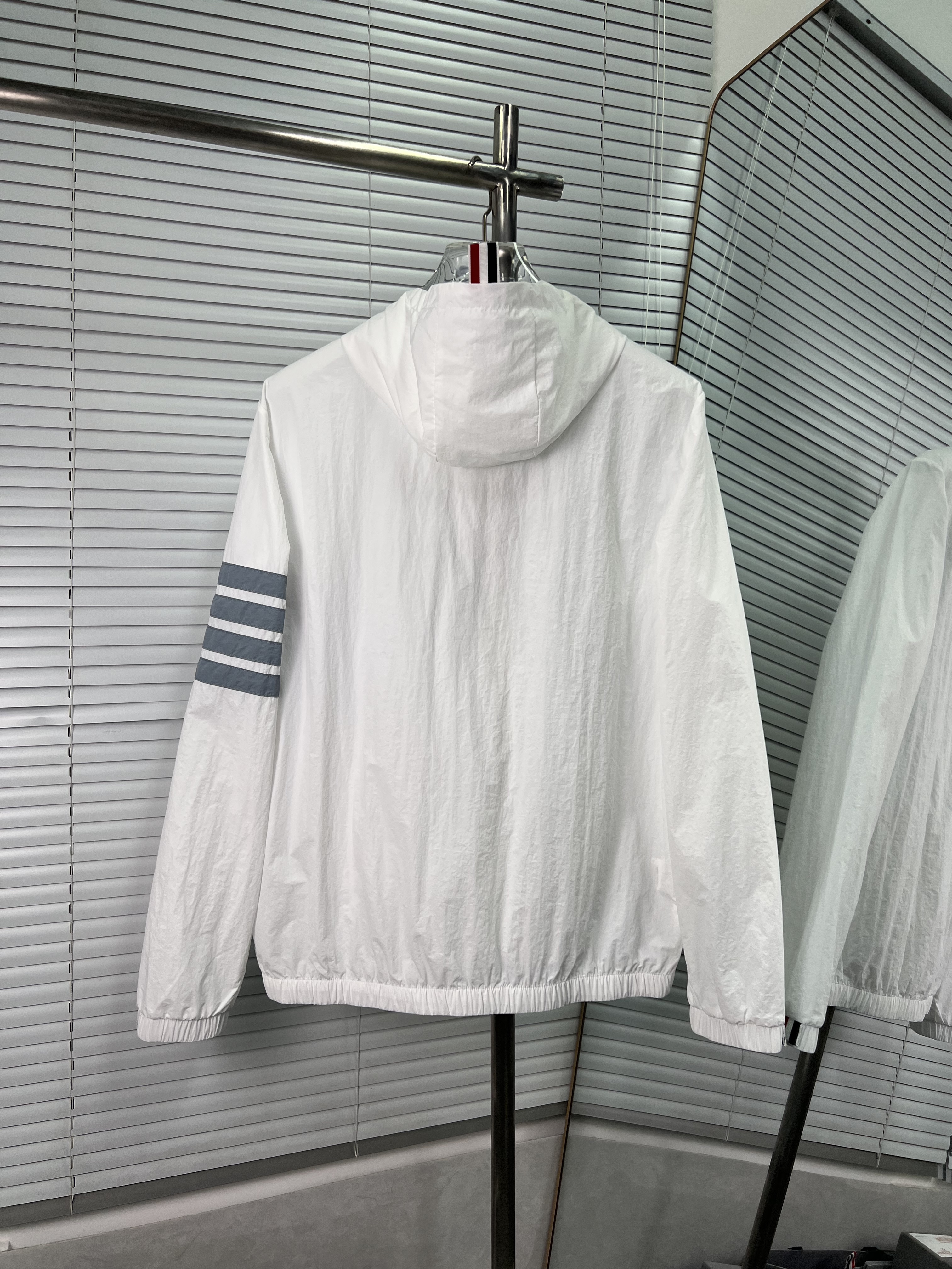 Thom Browne TB 톰브라운 바람막이 아우터 재킷 의류