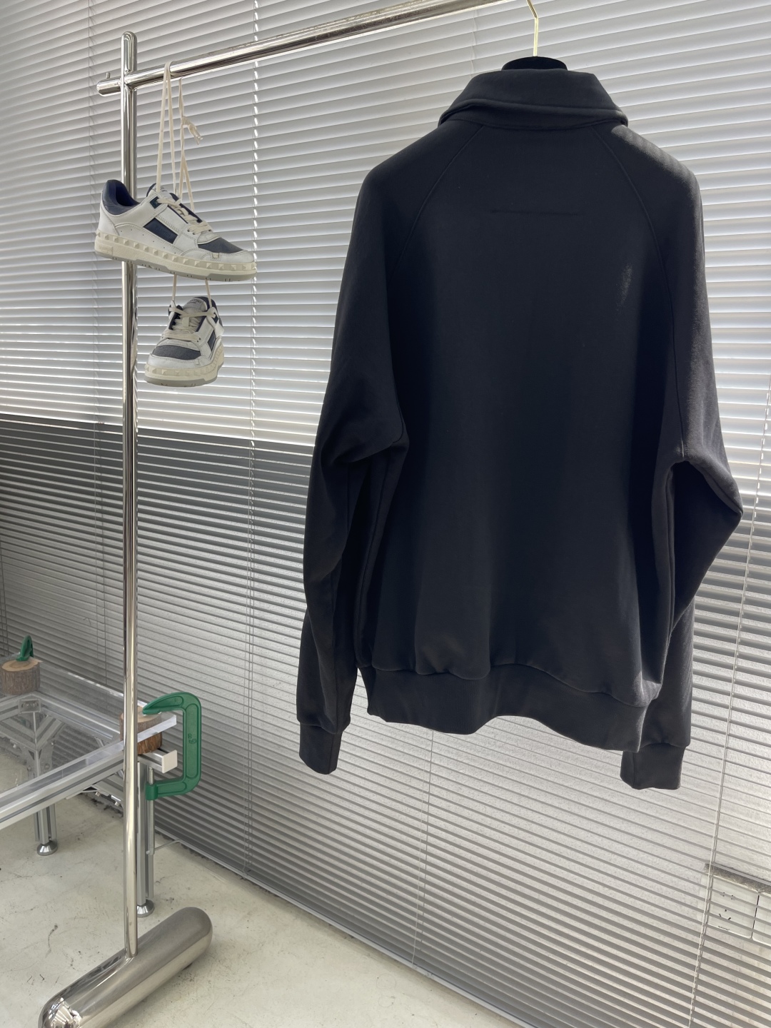 Givenchy 지방시 플라워 크라운 자수 맨투맨 의류