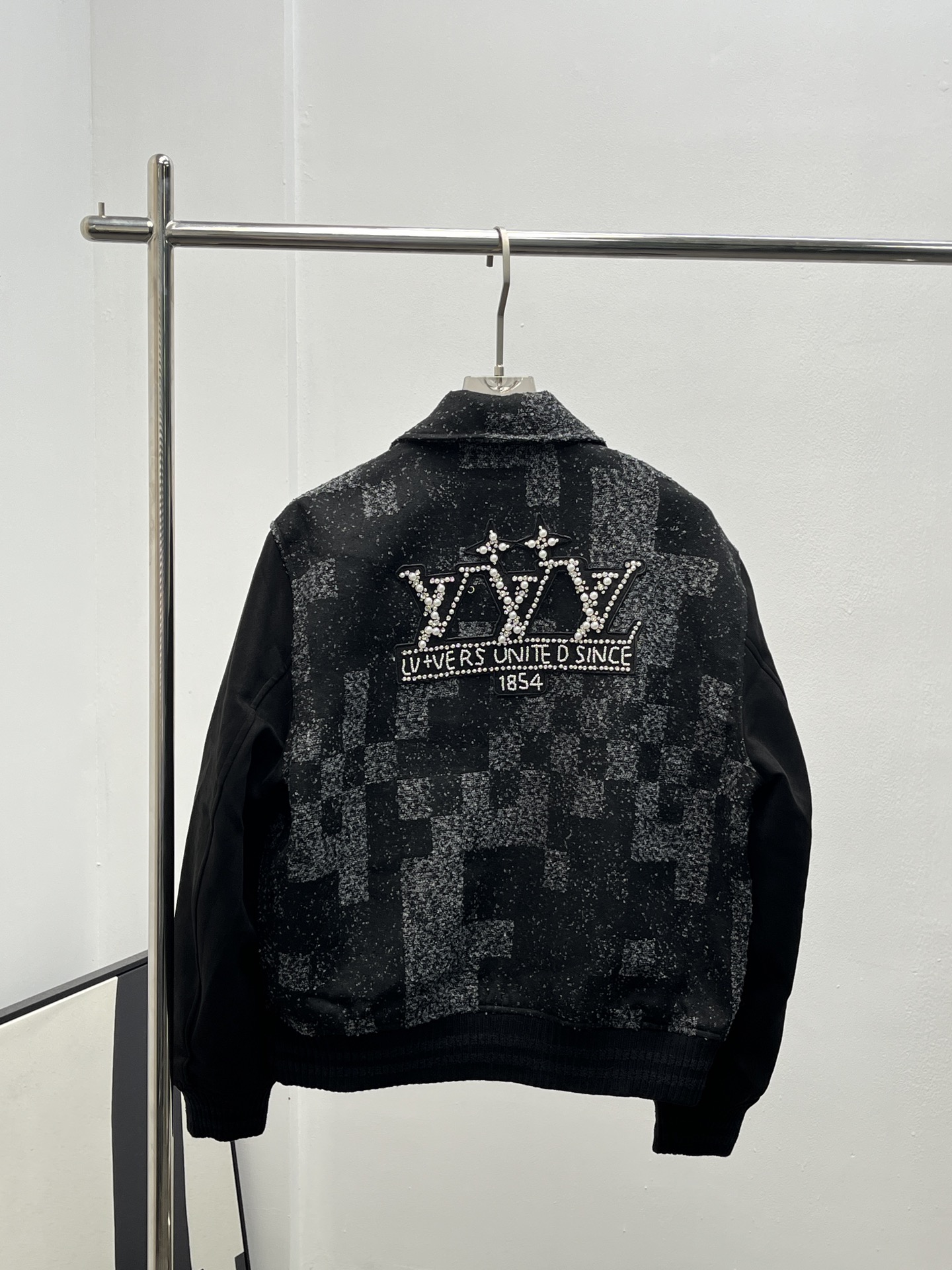 LV 루이비통 체커보드 카모 자카드 야구 점퍼 재킷 의류