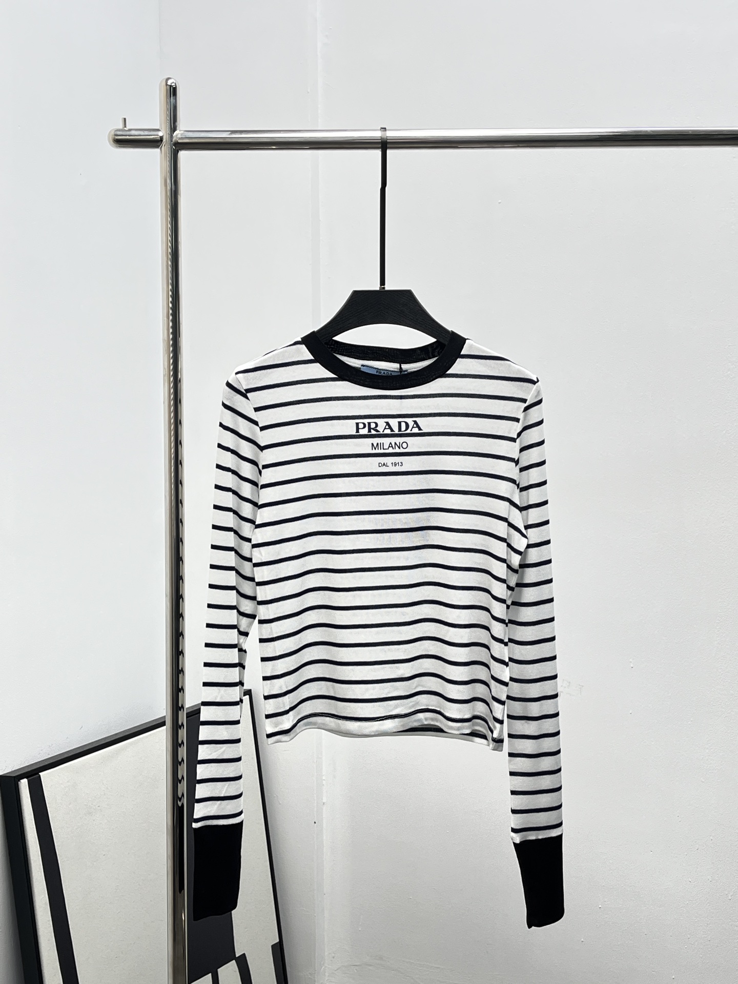 Prada 프라다 스트라이프 슬림핏 롱슬리브 티셔츠 의류