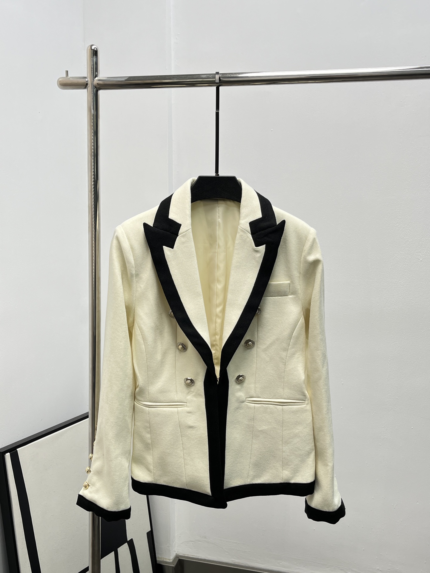 Balmain 발망 블랙&화이트 배색 더블버튼 벨티드 블레이저 재킷 의류