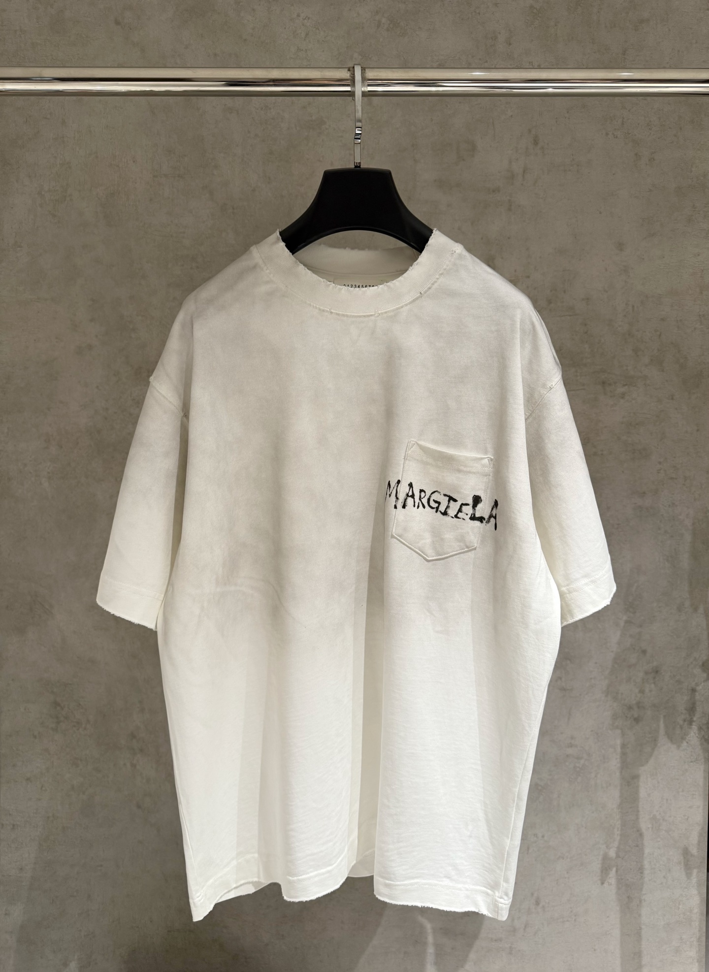 Maison Margiela MM6 메종 마르지엘라 반팔 포켓 프린트 티셔츠 의류