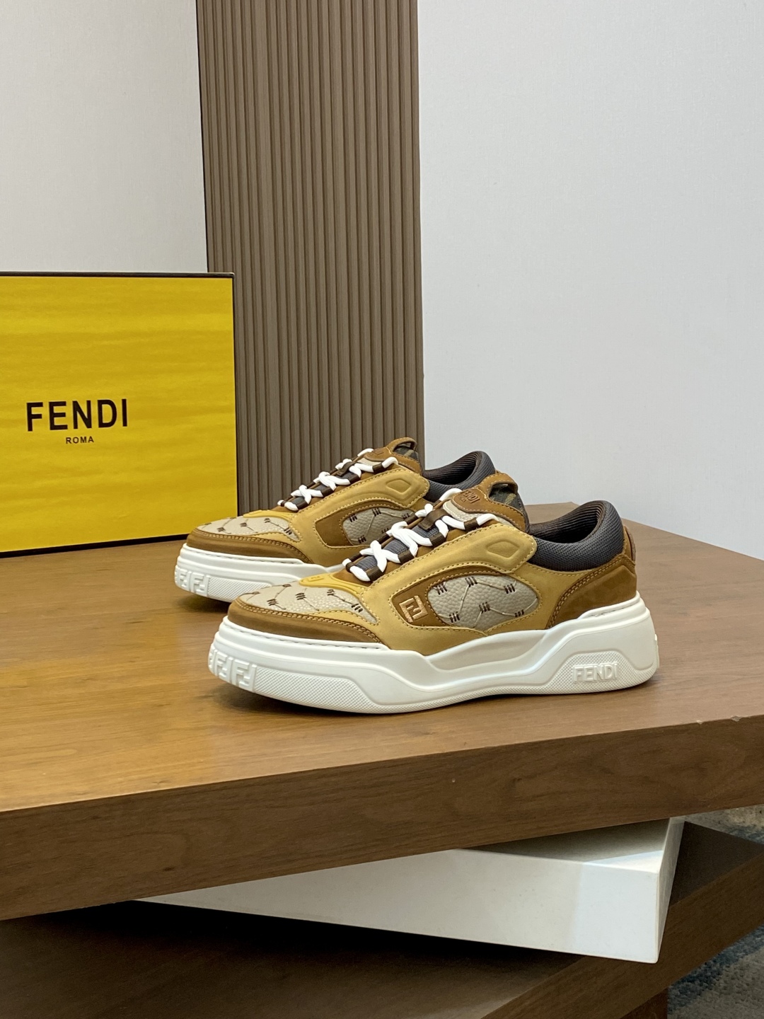 FENDI 펜디 스니커즈 신발