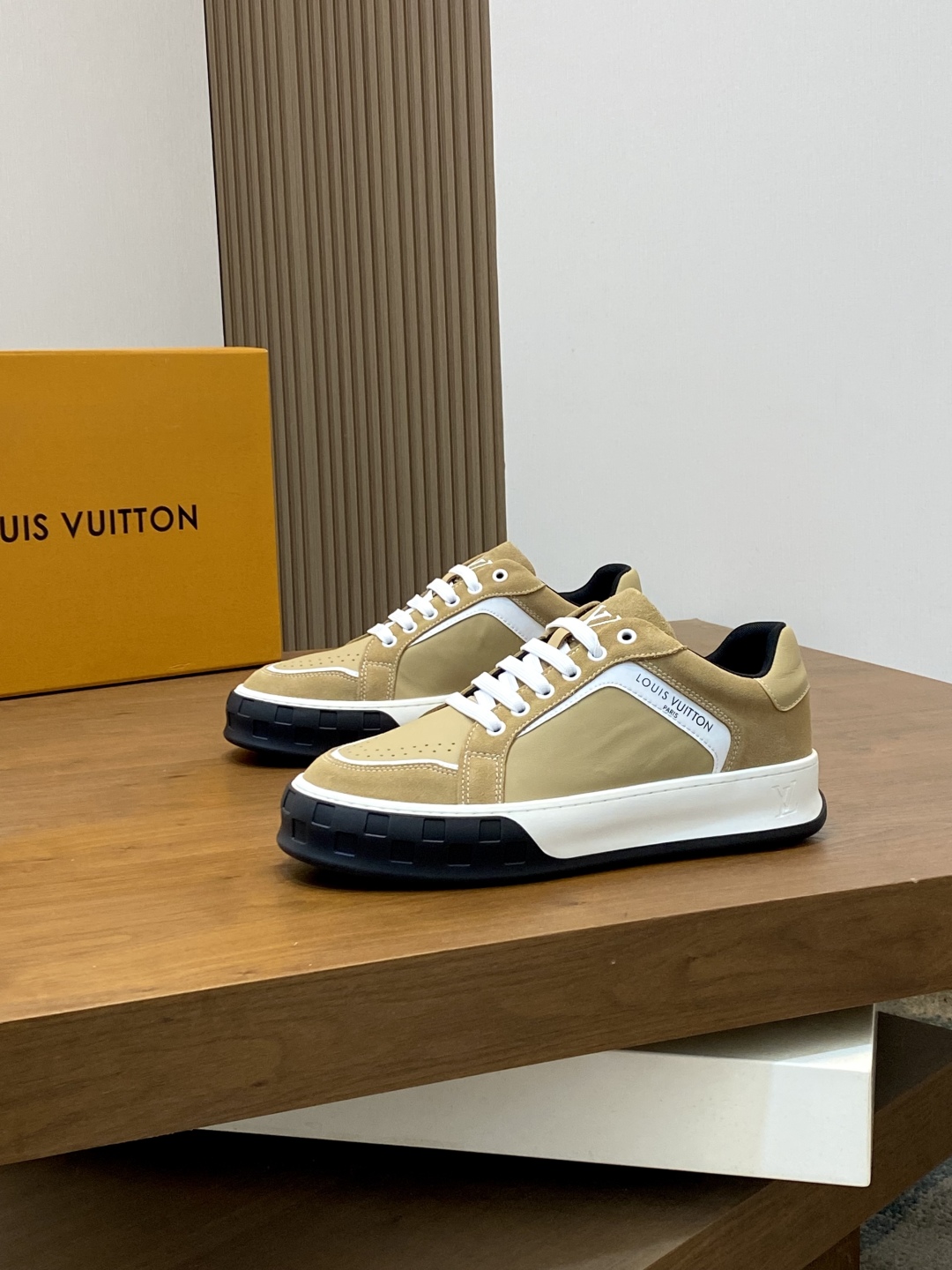 LV 루이비통 캐주얼 스니커즈 신발