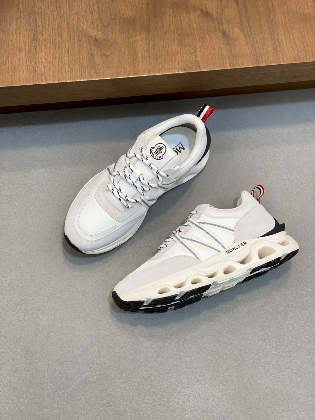 Moncler 몽클레르 몽클레어 스니커즈 신발