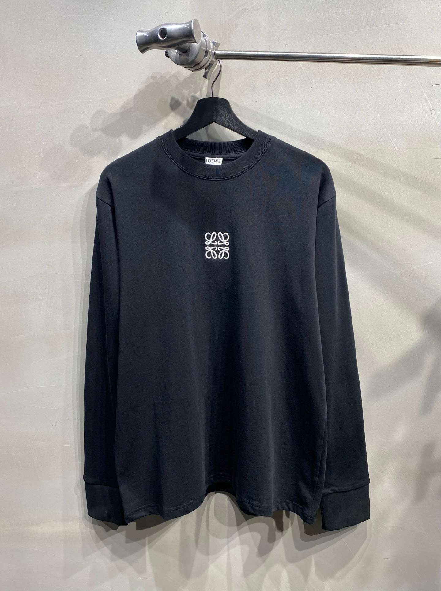 Loewe 로에베 심플 로고 자수 라운드넥 긴팔 티셔츠 의류