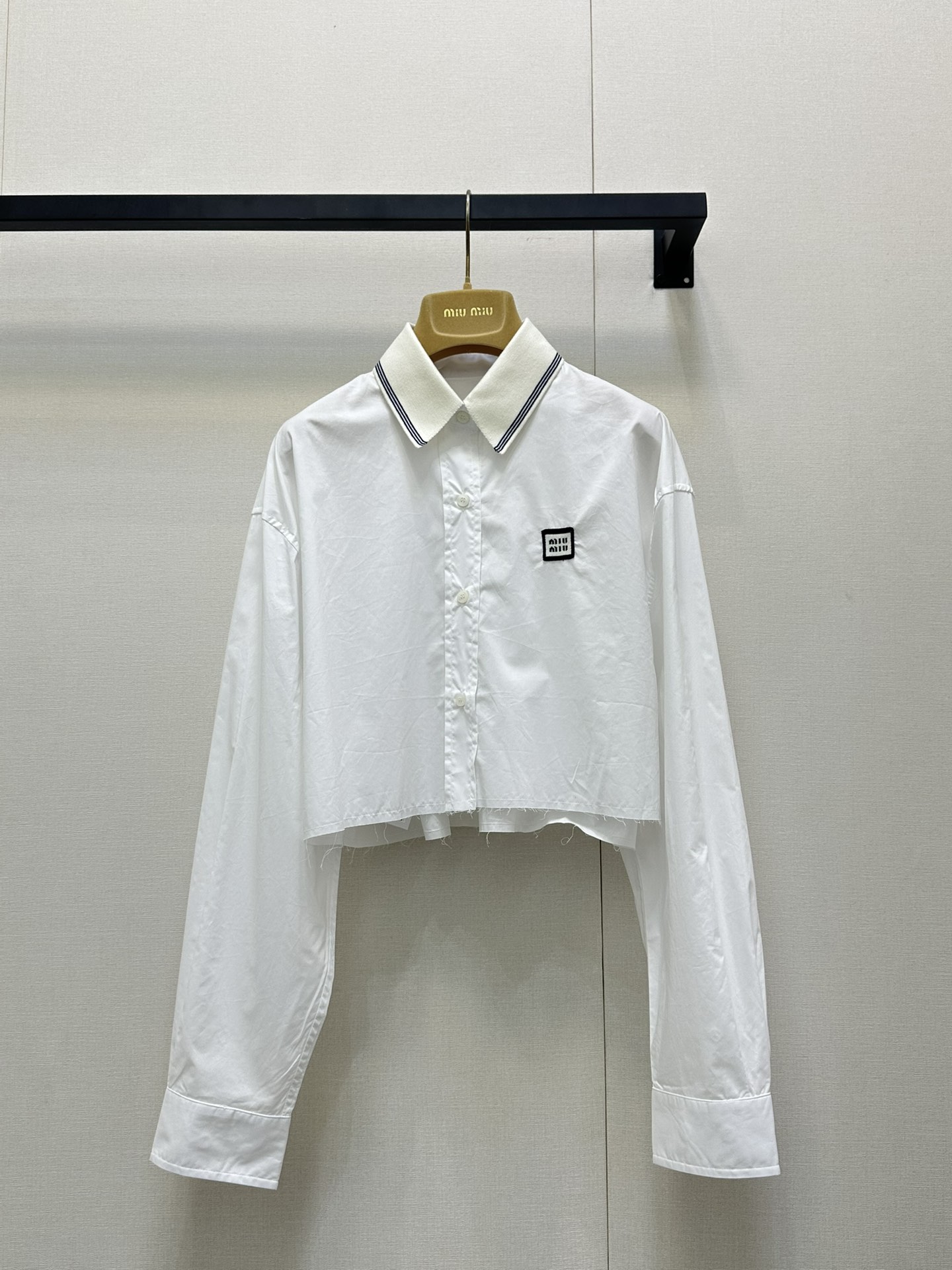 MiuMiu 미우미우 아카데미풍 카라 셔츠 + 반스커트 세트 의류