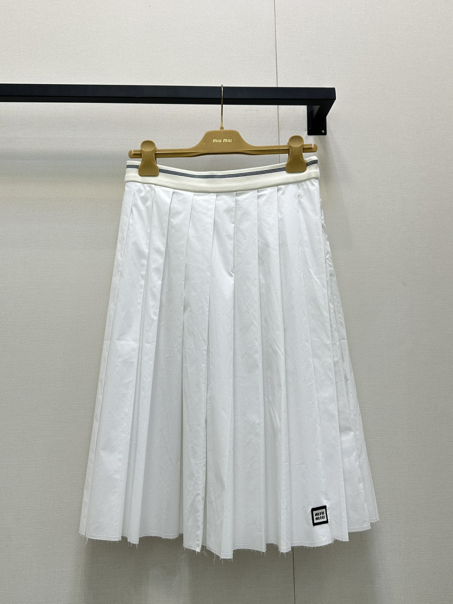 MiuMiu 미우미우 아카데미풍 카라 셔츠 + 반스커트 세트 의류