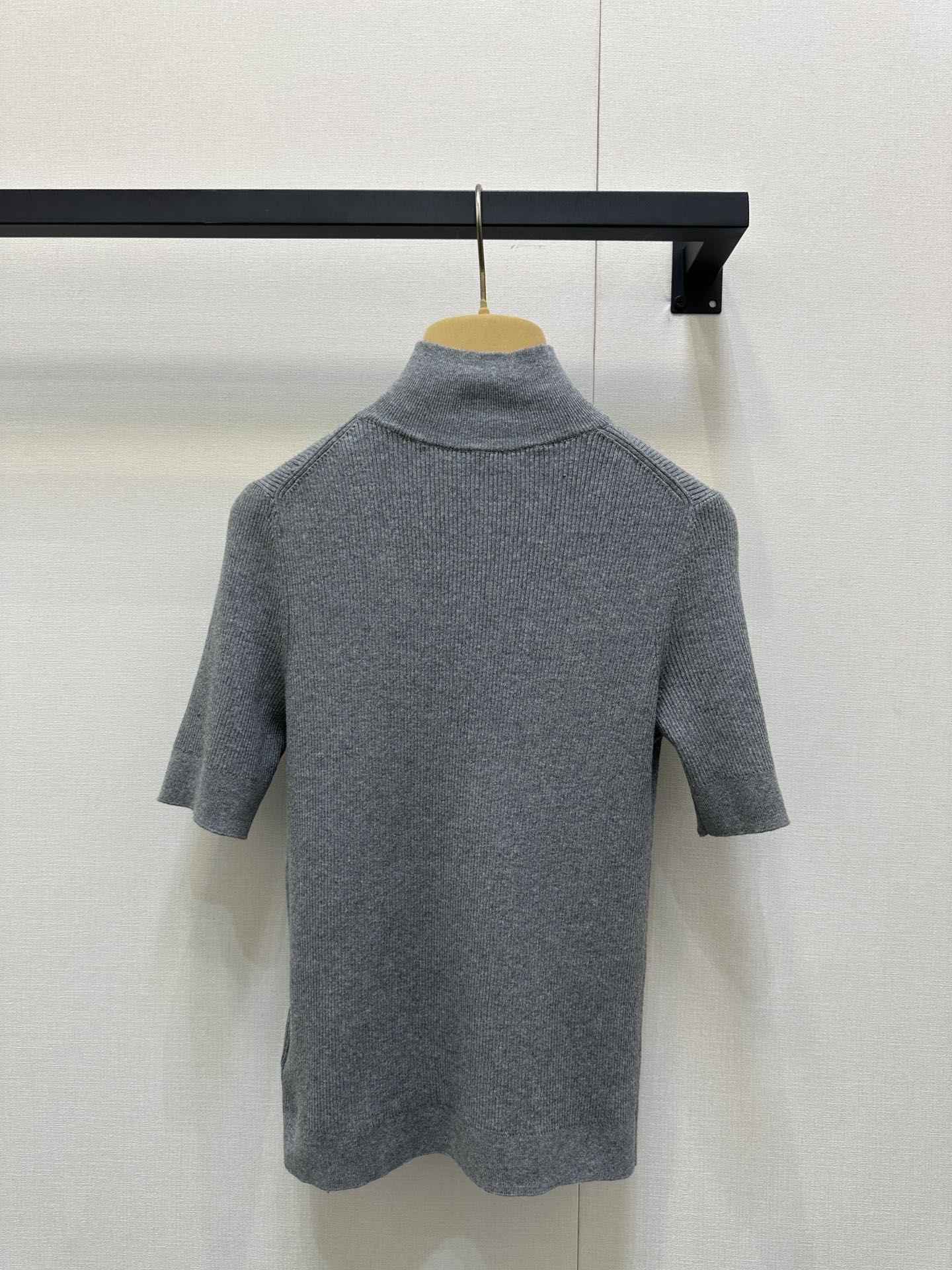 MiuMiu 미우미우 반지퍼 하이넥 니트 반팔 의류