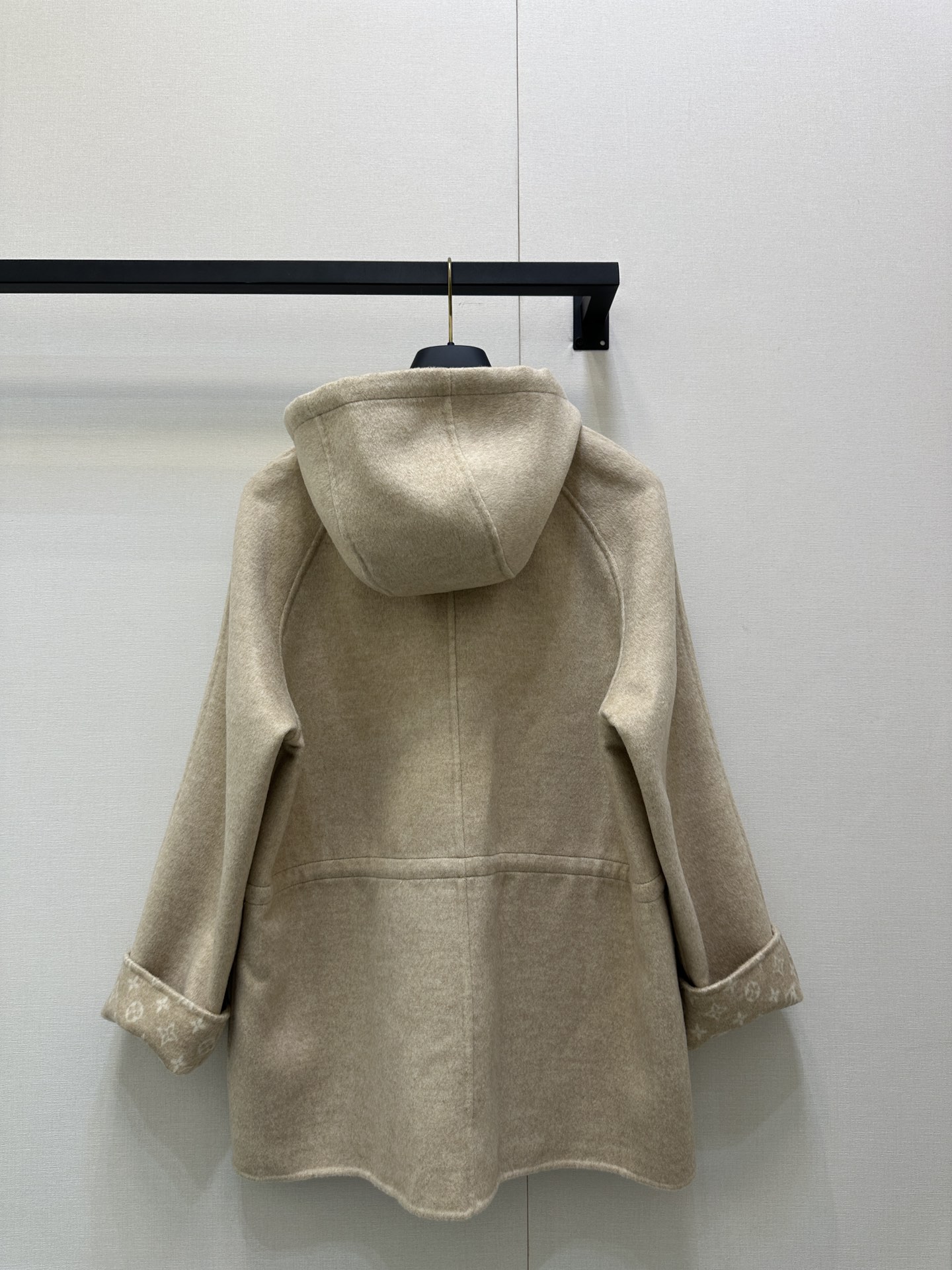 Louis Vuitton LV 루이비통 오트밀 컬러 모노그램 코트 의류