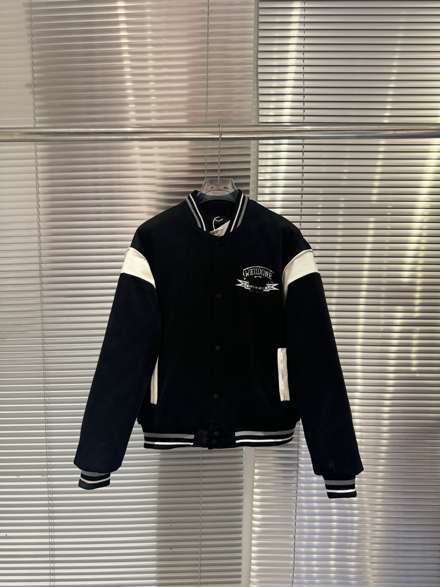 WE11DONE 웰던 베어 자수 코듀로이 바시티 재킷 의류