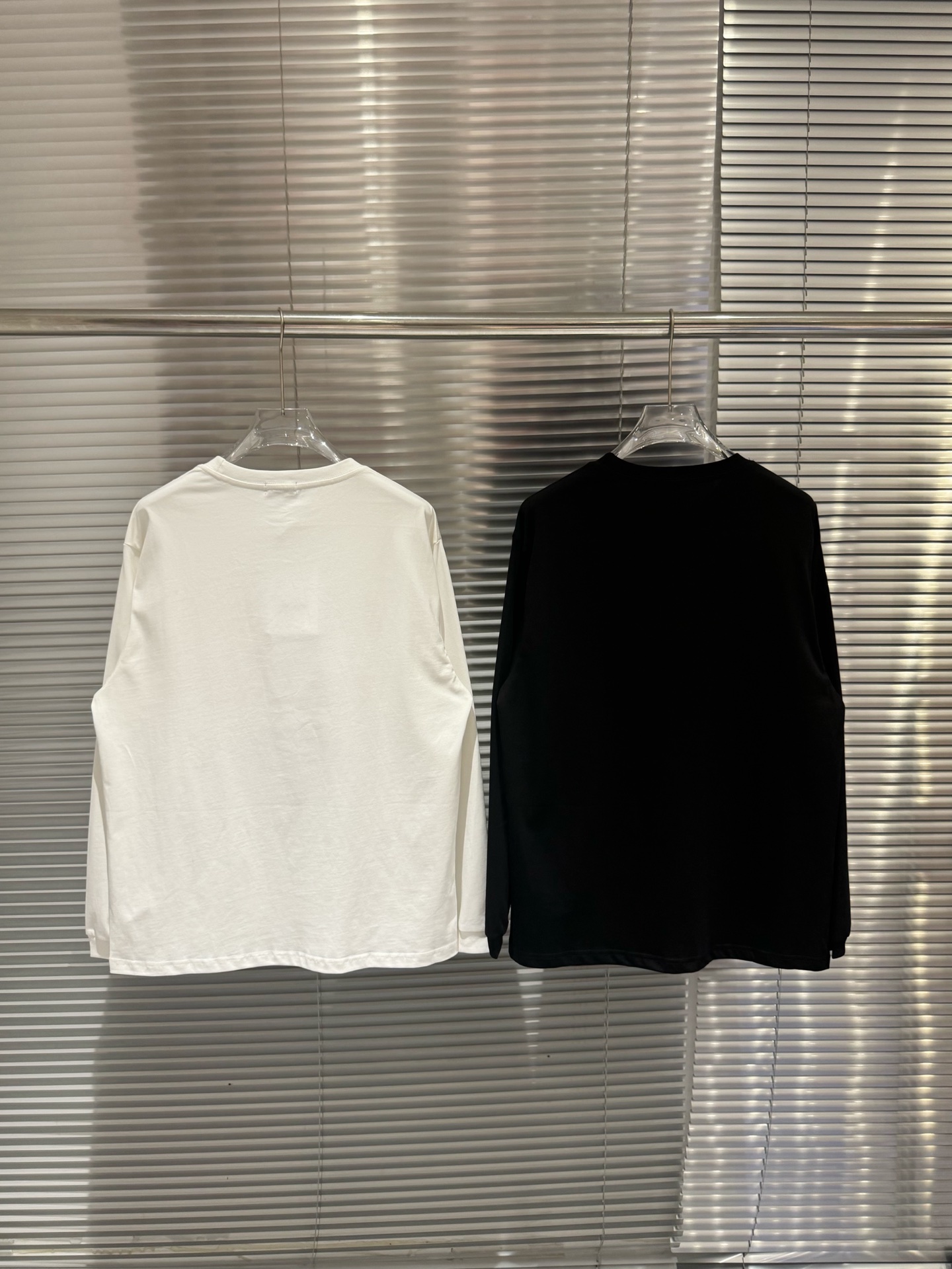 WE11DONE 웰던 네온 레터링 프린트 롱슬리브 긴팔 티셔츠 의류