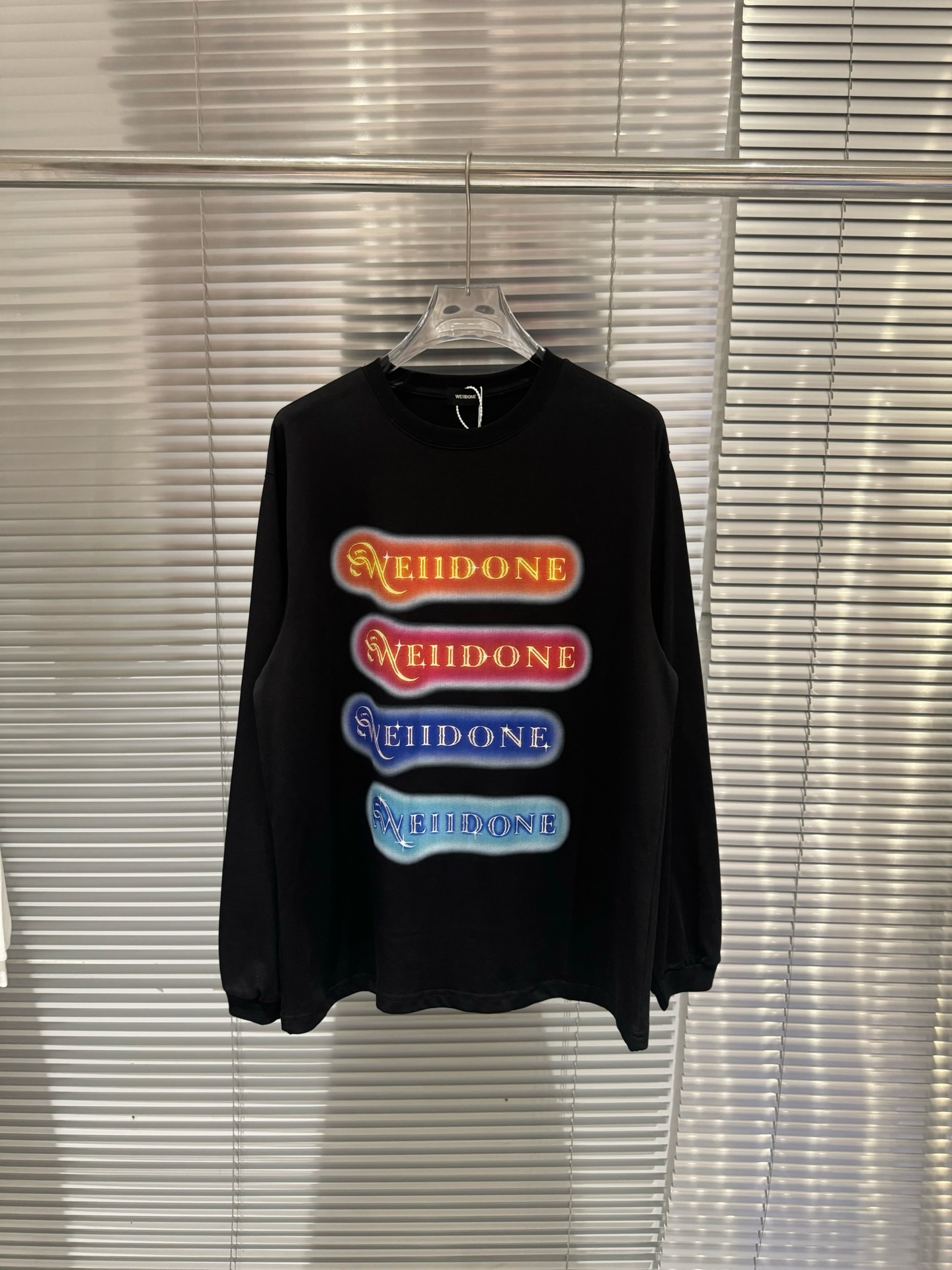 WE11DONE 웰던 네온 레터링 프린트 롱슬리브 긴팔 티셔츠 의류