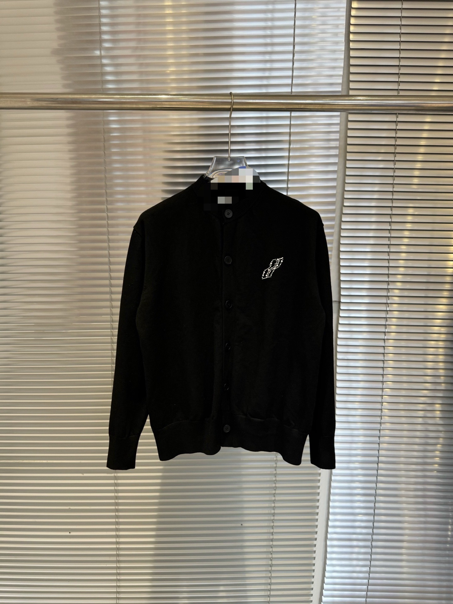 WE11DONE 웰던 진주 로고 니트 가디건 의류