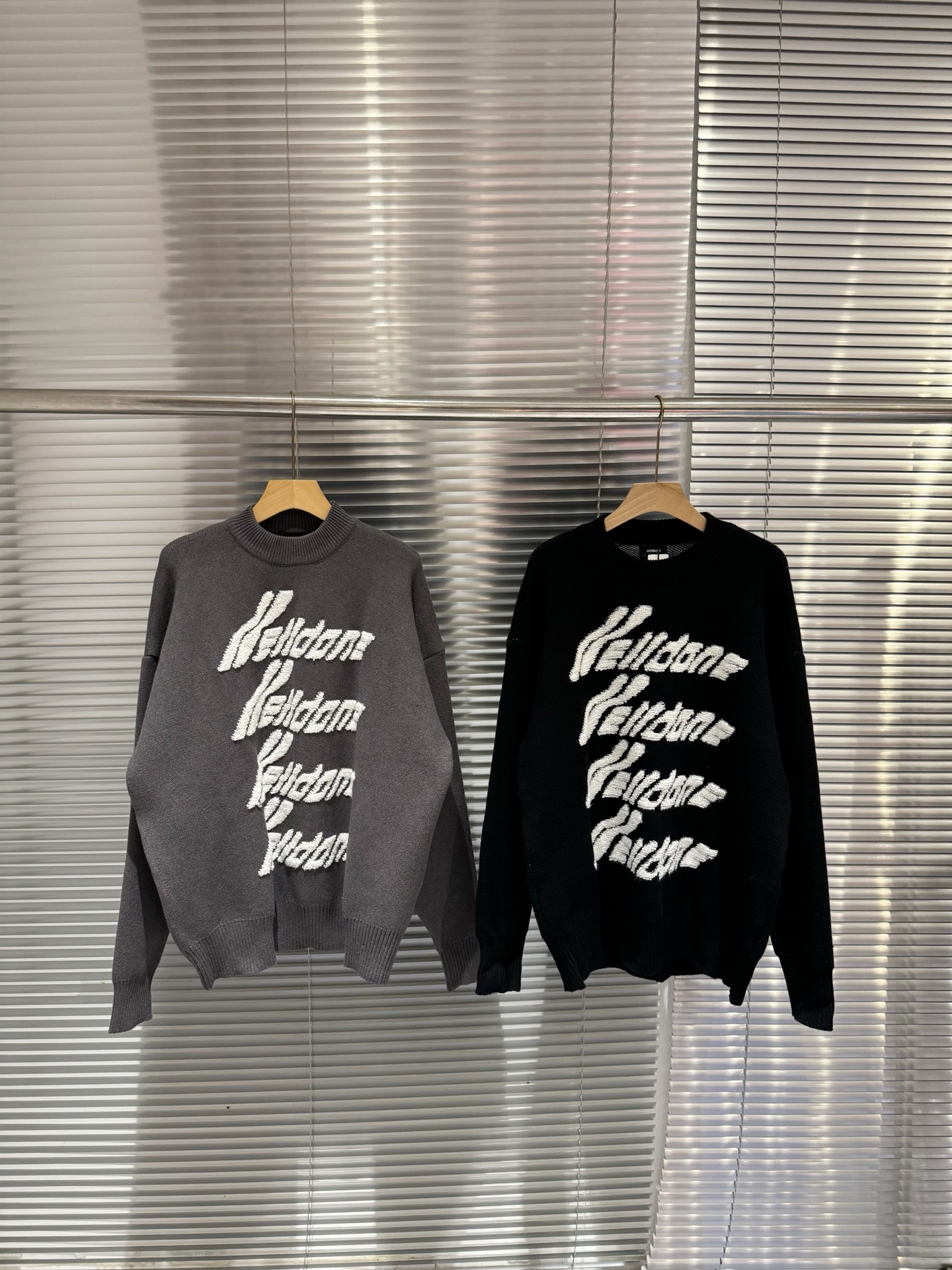 WE11DONE 웰던 컬렉션 자카드 로고 라운드넥 니트 스웨터 의류