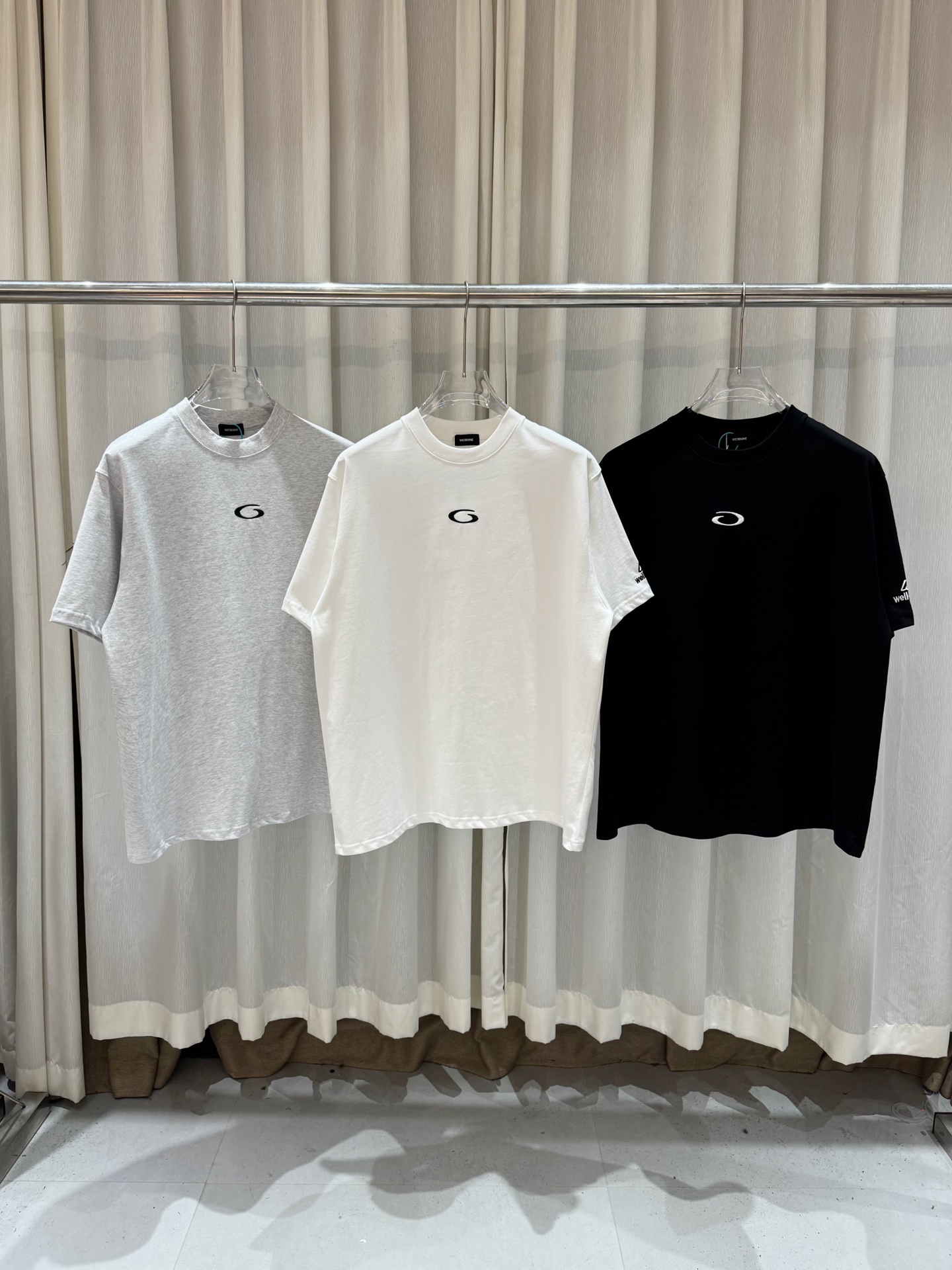 WE11DONE 웰던 C로고 자수 그래픽 반팔 티셔츠 의류