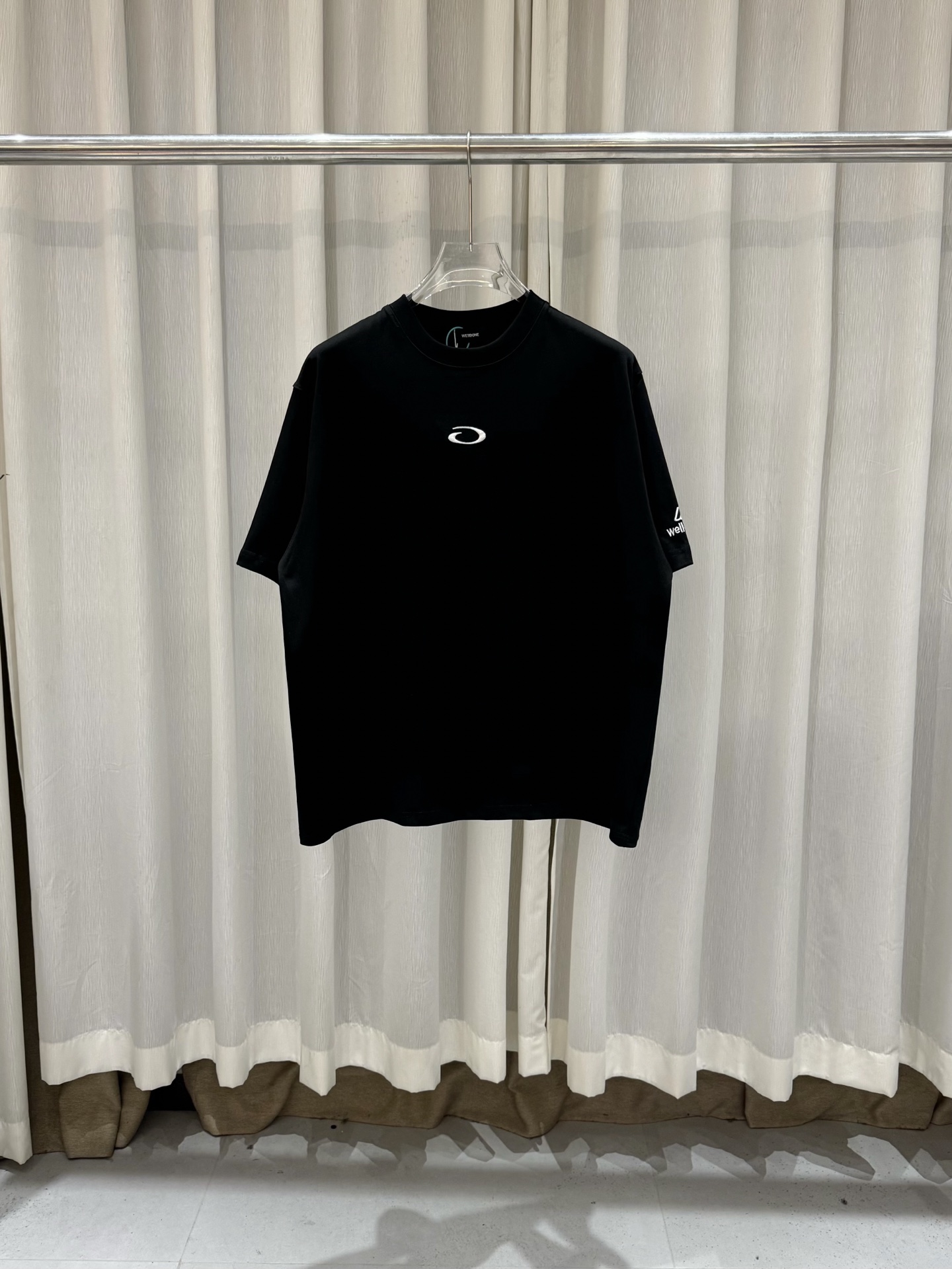 WE11DONE 웰던 C로고 자수 그래픽 반팔 티셔츠 의류