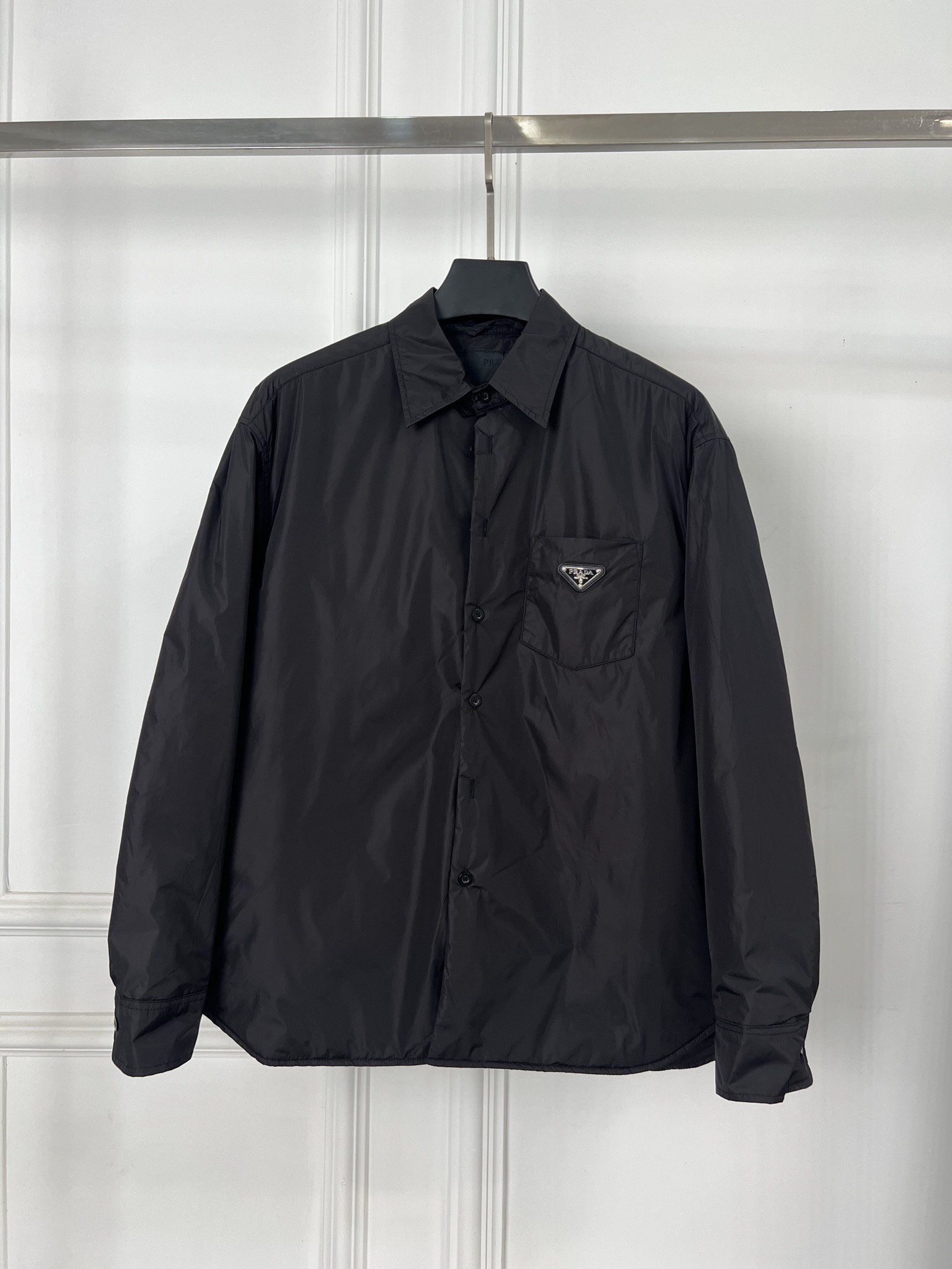 PRADA 프라다 삼각 로고 포인트 클래식 커플 패딩 재킷 의류